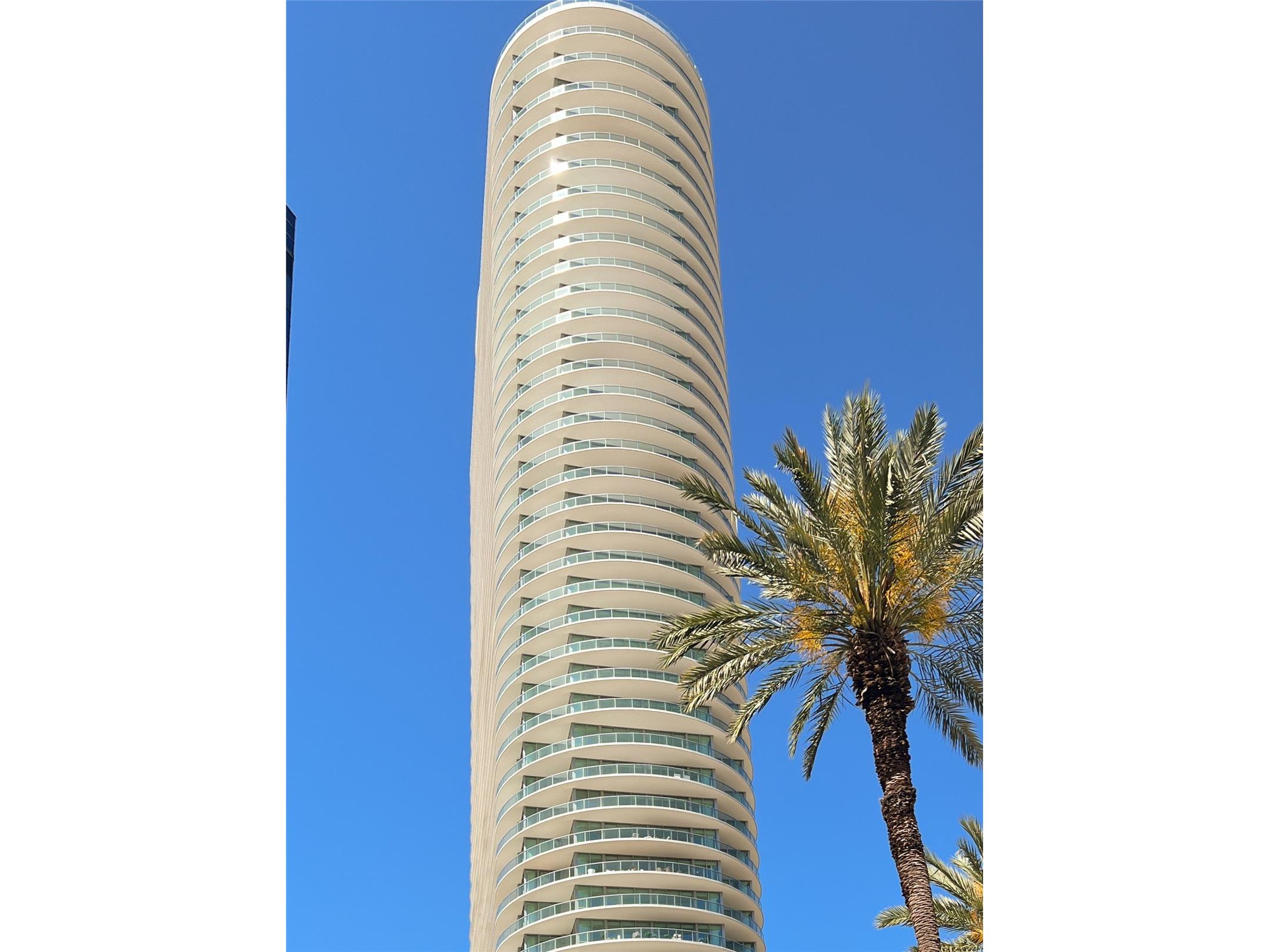 400 Central Avenue #2001 Saint Petersburg FL 33701 TB8491198 image45