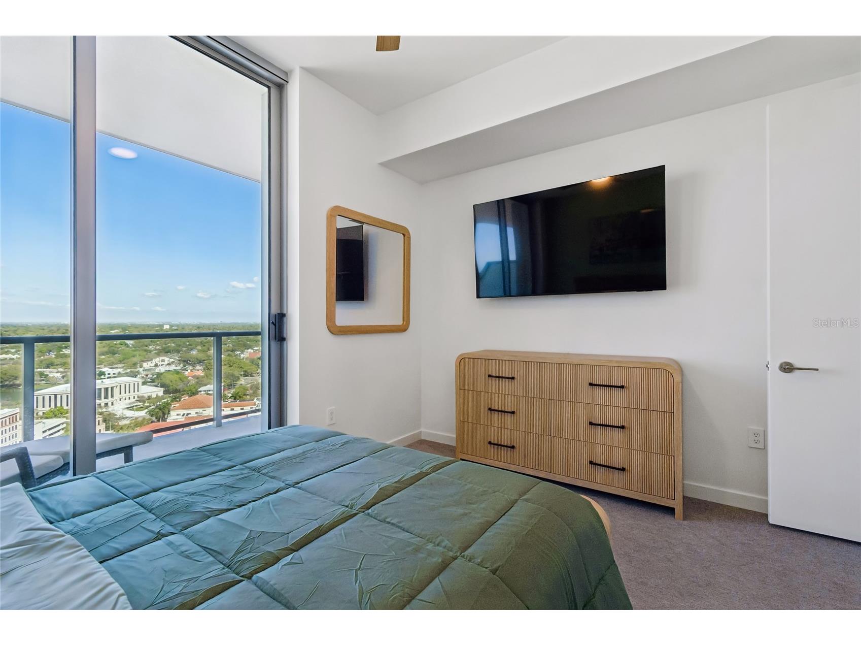 400 Central Avenue #2102 Saint Petersburg FL 33701 TB8486511 image43