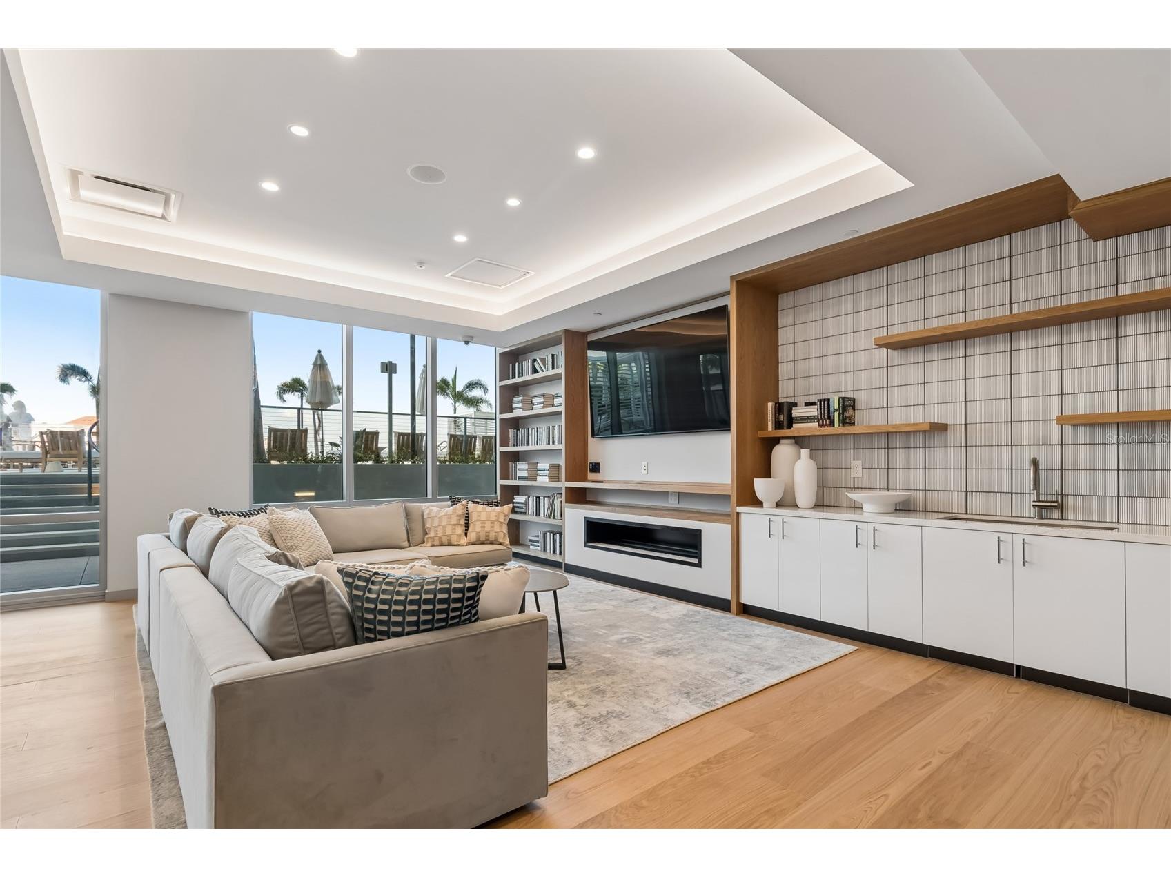 400 Central Avenue #2102 Saint Petersburg FL 33701 TB8486511 image76