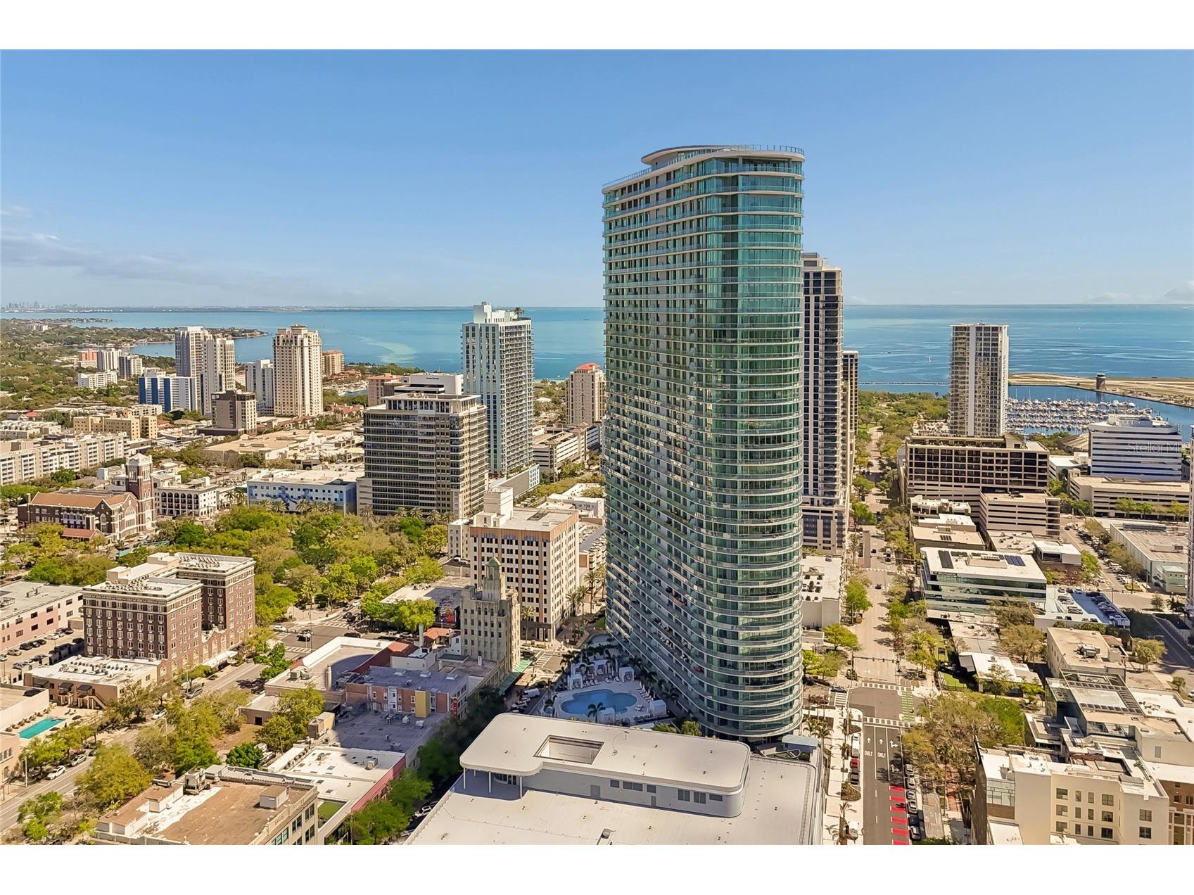 400 Central Avenue #2102 Saint Petersburg FL 33701 TB8486511 image96