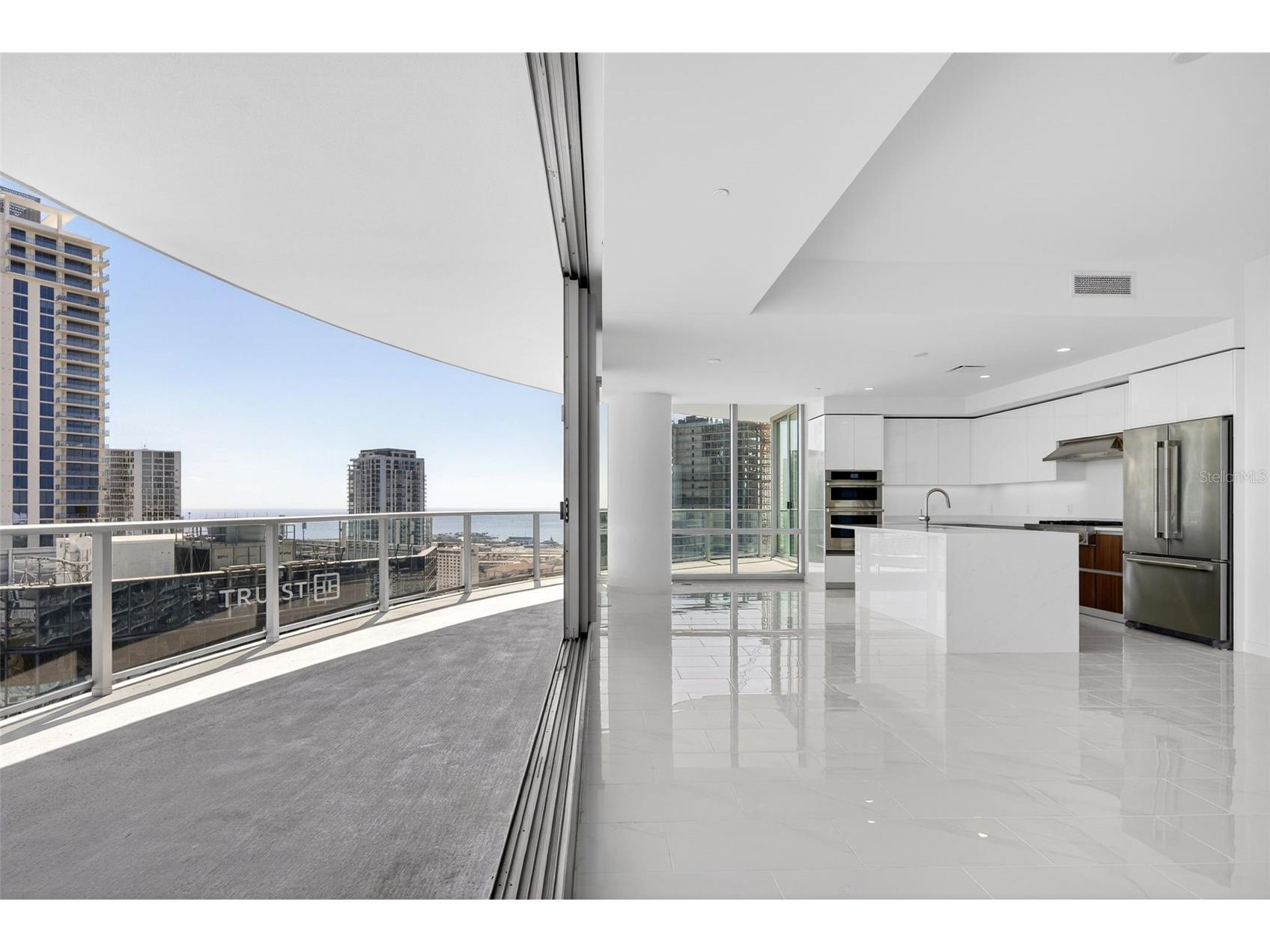400 Central Avenue #2307 Saint Petersburg FL 33701 A4686146 image12