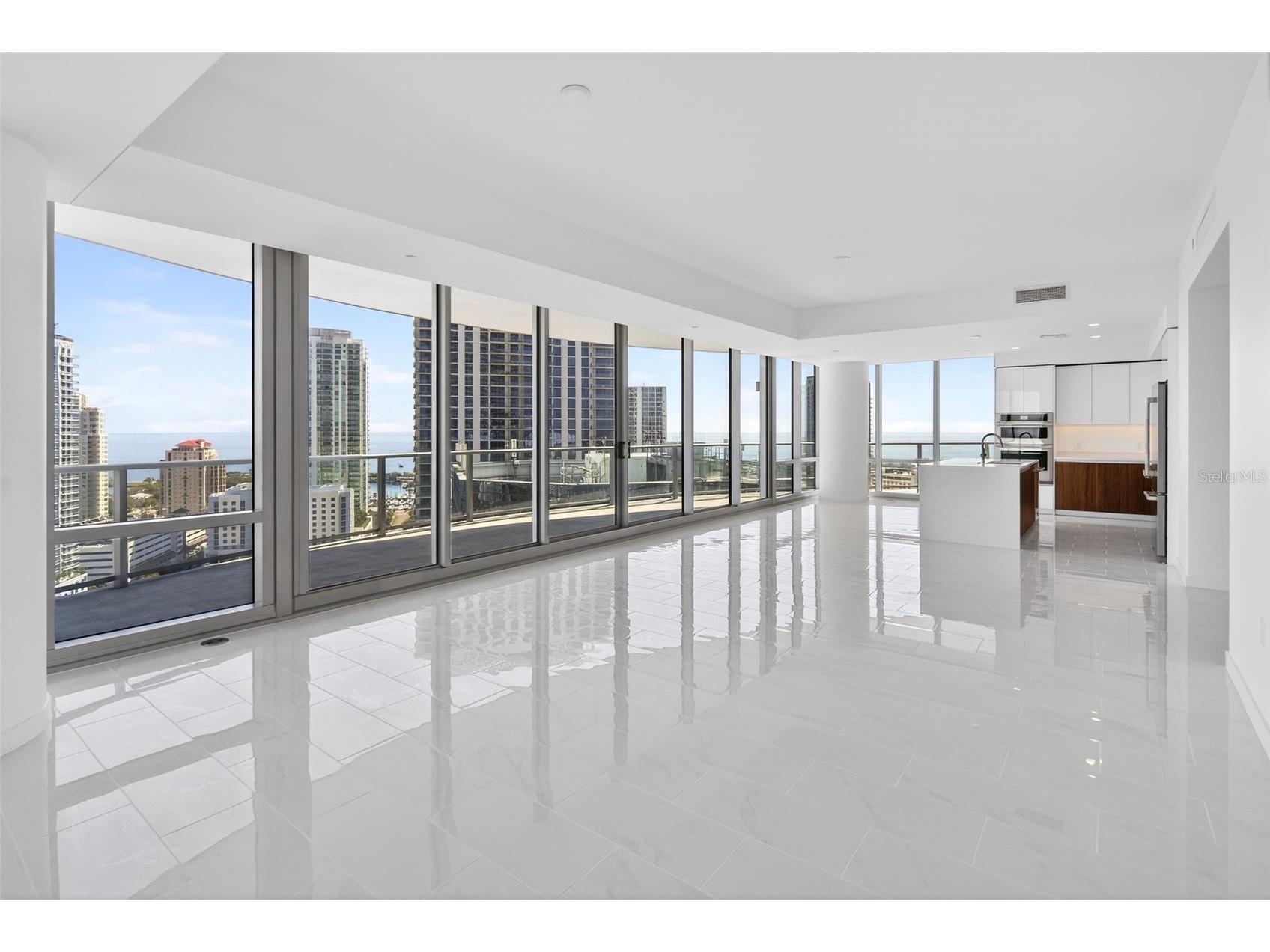 400 Central Avenue #2307 Saint Petersburg FL 33701 A4686146 image16