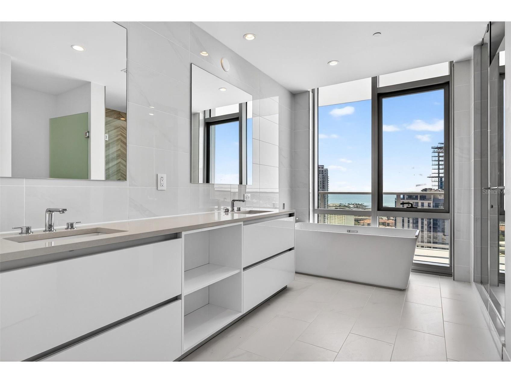 400 Central Avenue #2307 Saint Petersburg FL 33701 A4686146 image23