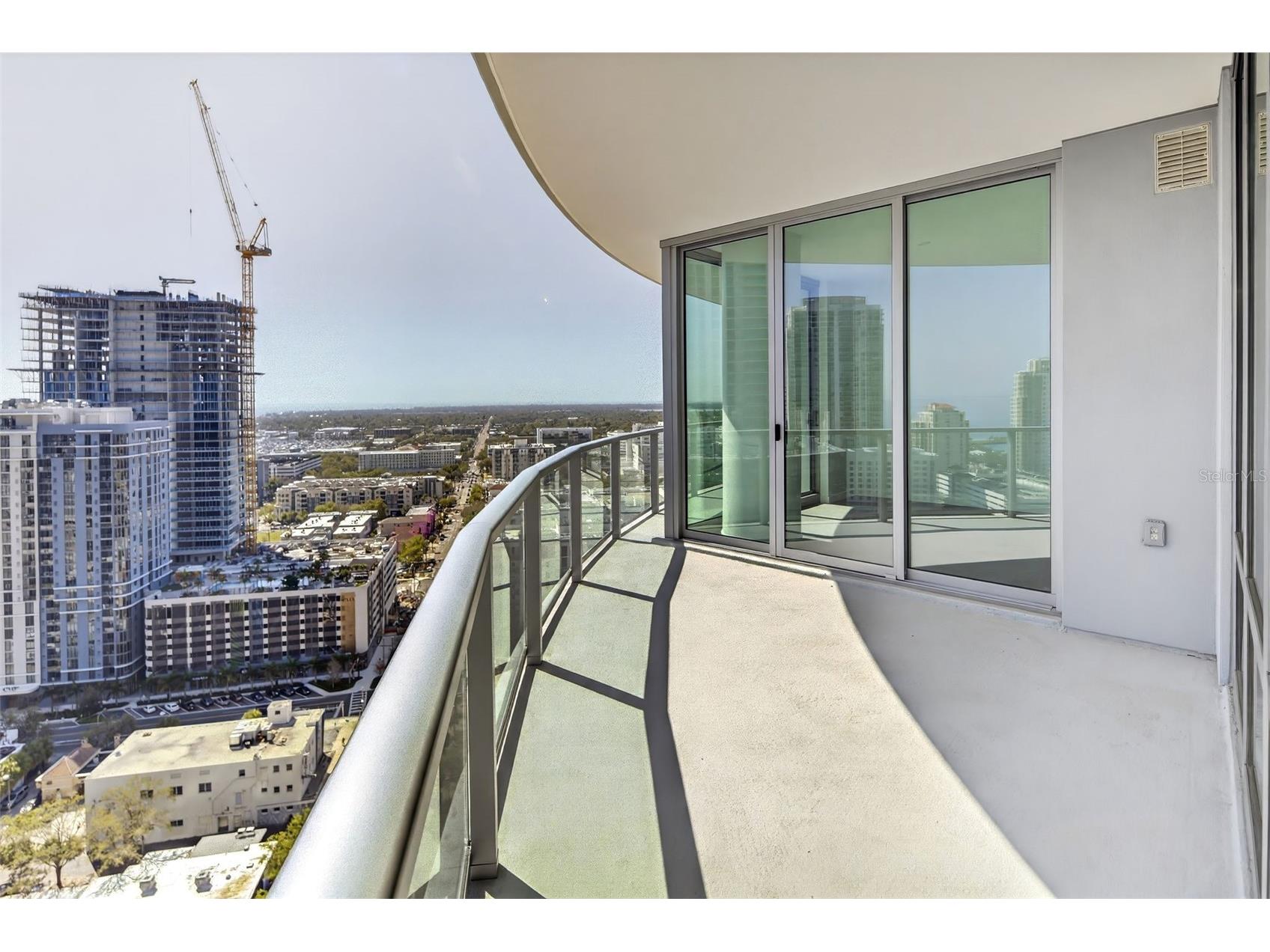 400 Central Avenue #2307 Saint Petersburg FL 33701 A4686146 image32