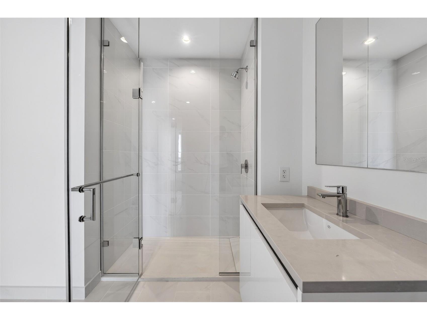 400 Central Avenue #2307 Saint Petersburg FL 33701 A4686146 image40