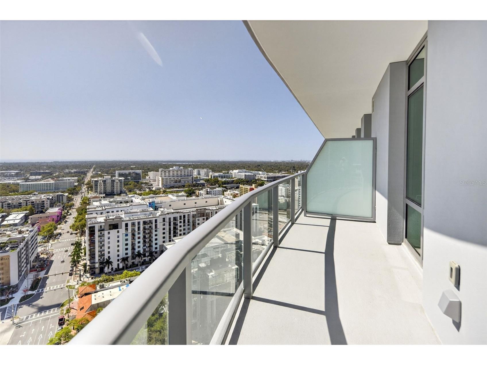 400 Central Avenue #2307 Saint Petersburg FL 33701 A4686146 image48