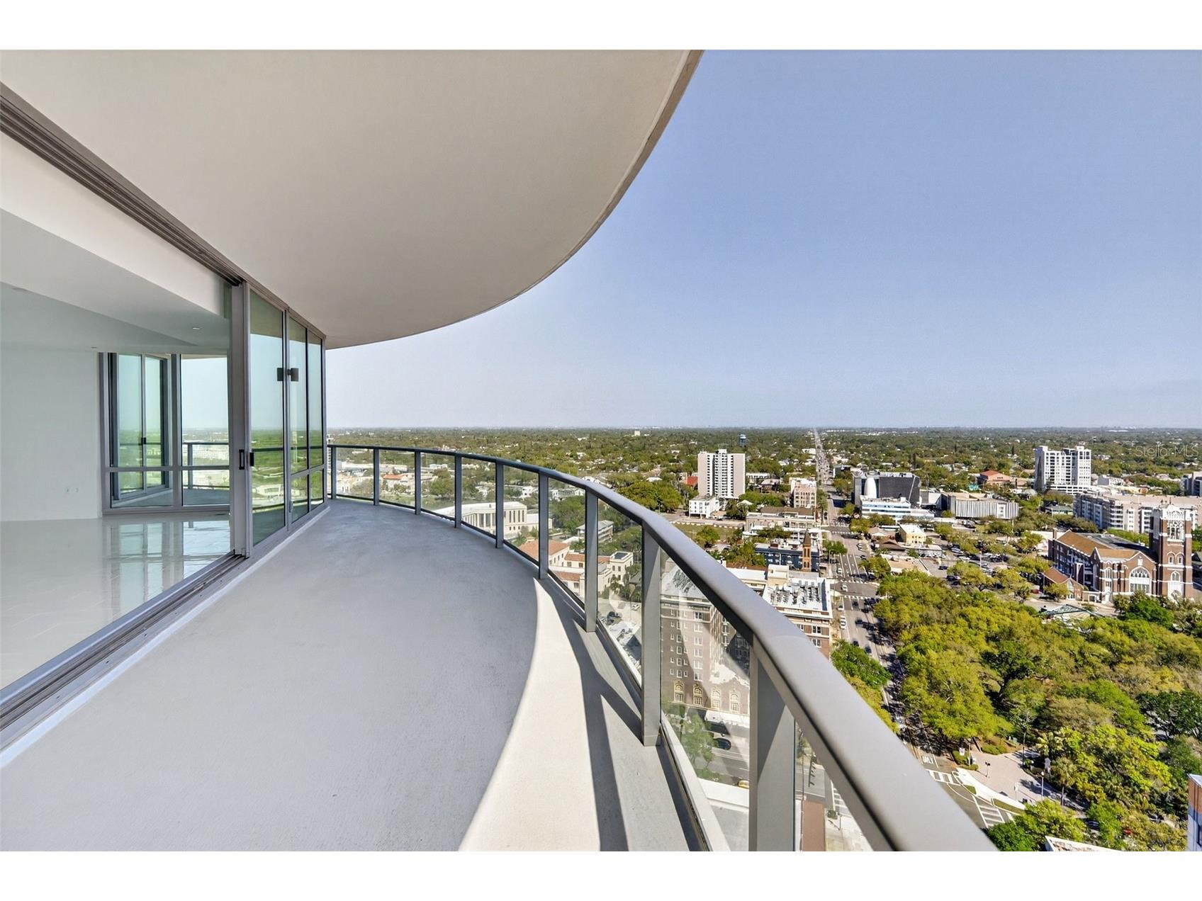 400 Central Avenue #2307 Saint Petersburg FL 33701 A4686146 image51
