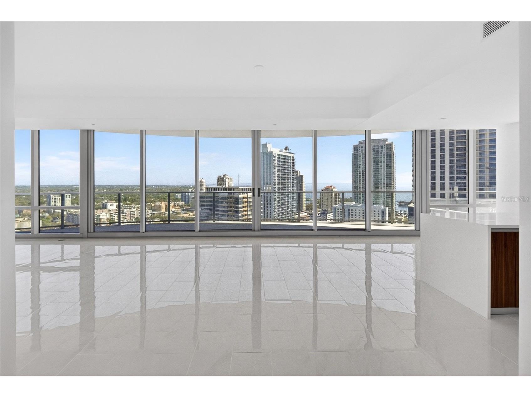 400 Central Avenue #2307 Saint Petersburg FL 33701 A4686146 image7