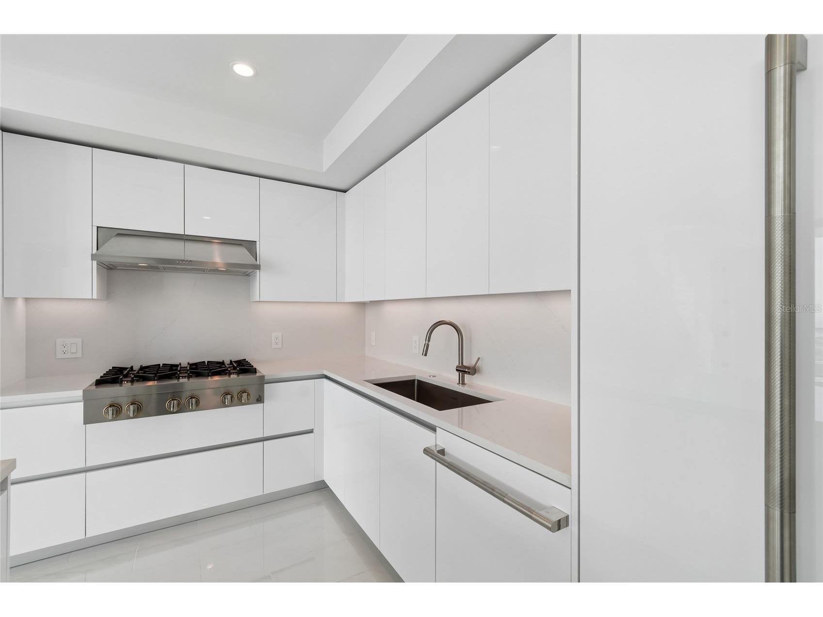 400 Central Avenue #2505 Saint Petersburg FL 33701 TB8494657 image26