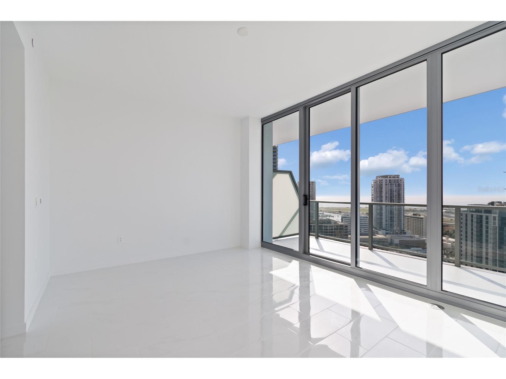 400 Central Avenue #2505 Saint Petersburg FL 33701 TB8494657 image32