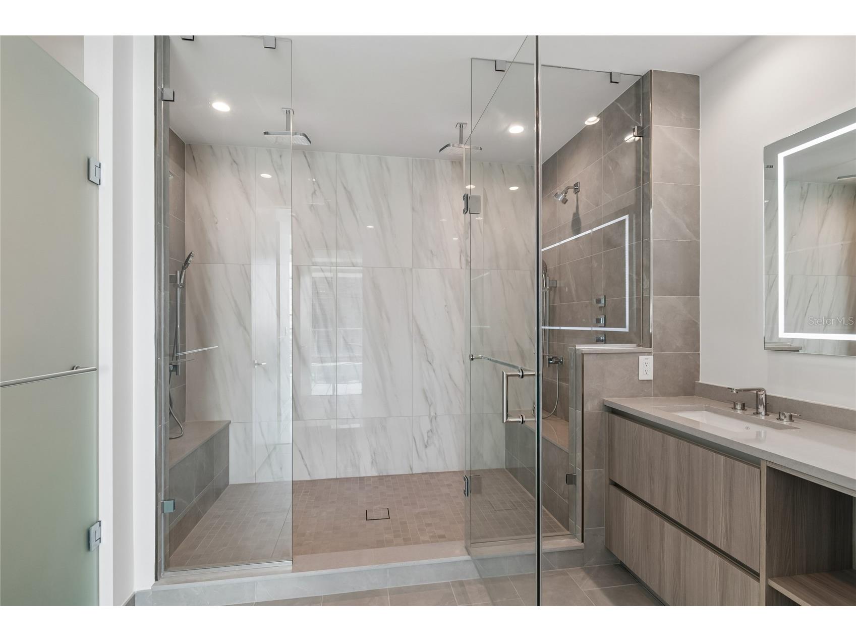 400 Central Avenue #2505 Saint Petersburg FL 33701 TB8494657 image35