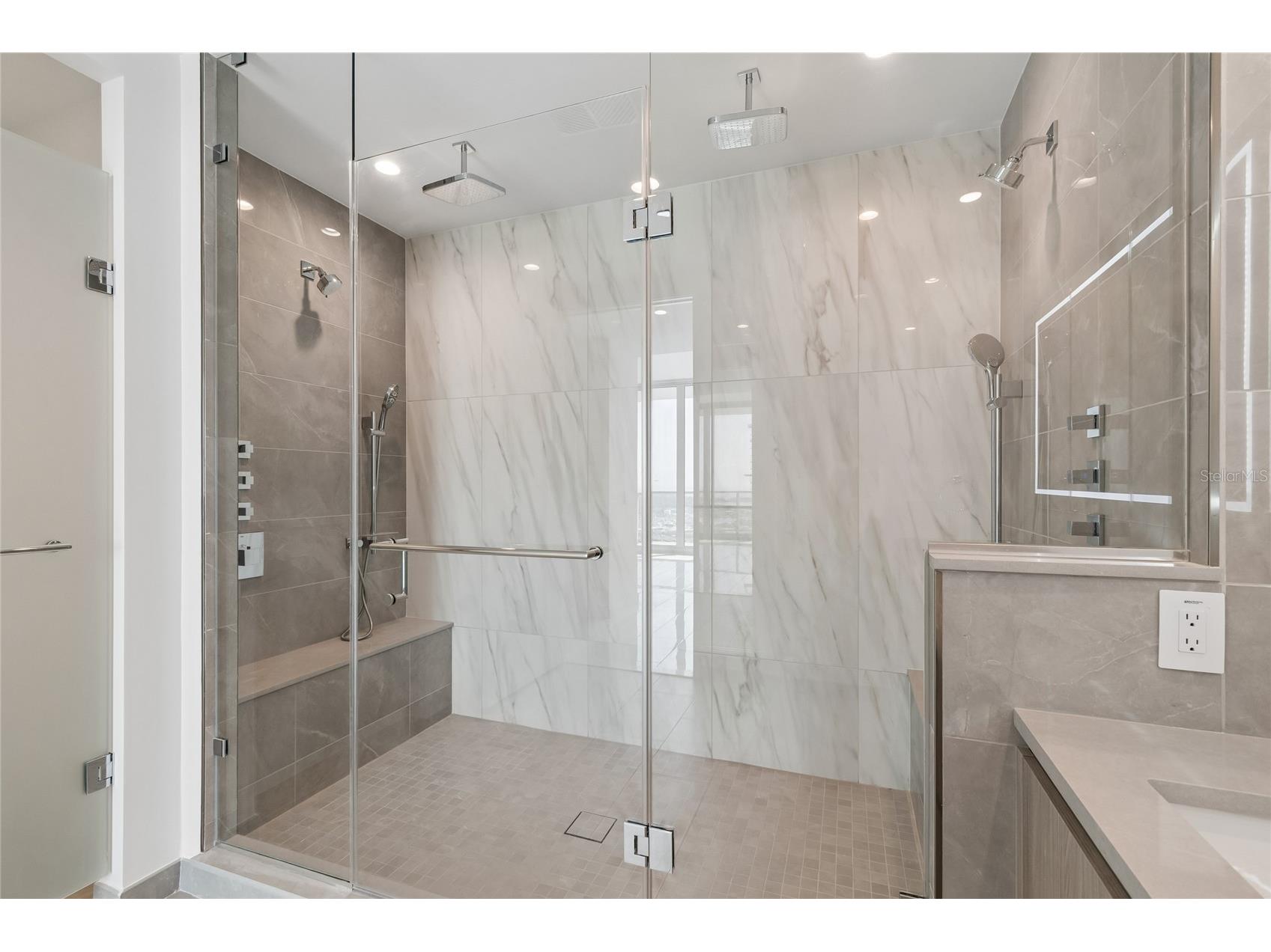 400 Central Avenue #2505 Saint Petersburg FL 33701 TB8494657 image36