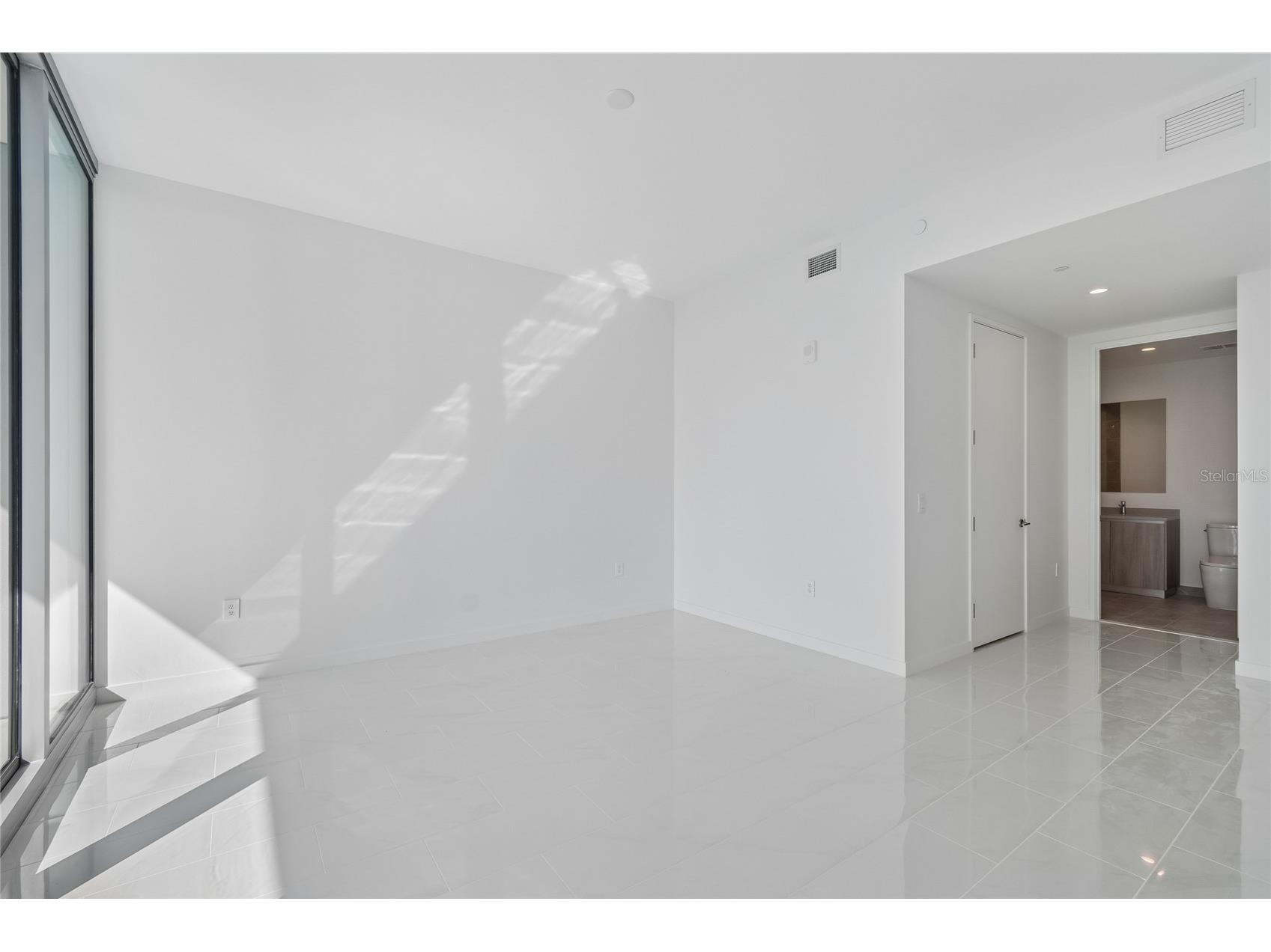 400 Central Avenue #2505 Saint Petersburg FL 33701 TB8494657 image37
