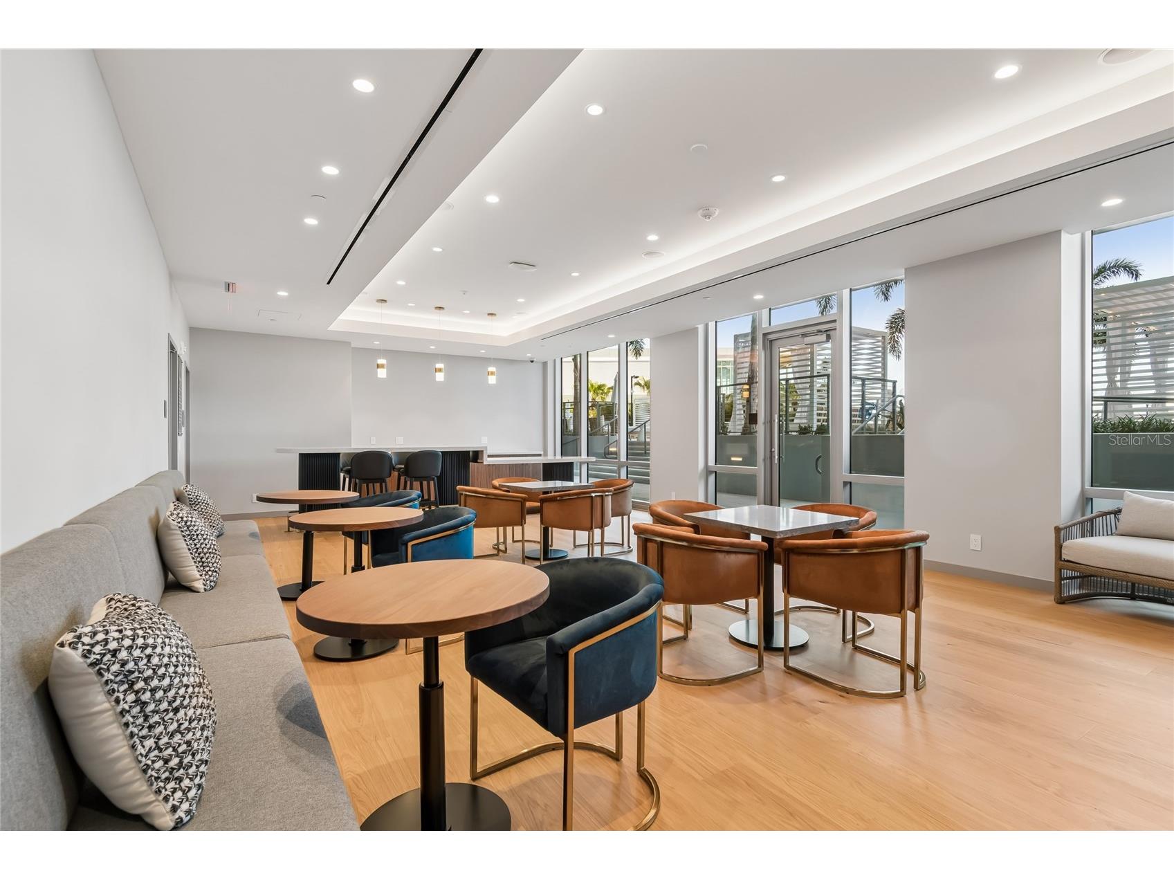 400 Central Avenue #2505 Saint Petersburg FL 33701 TB8494657 image56