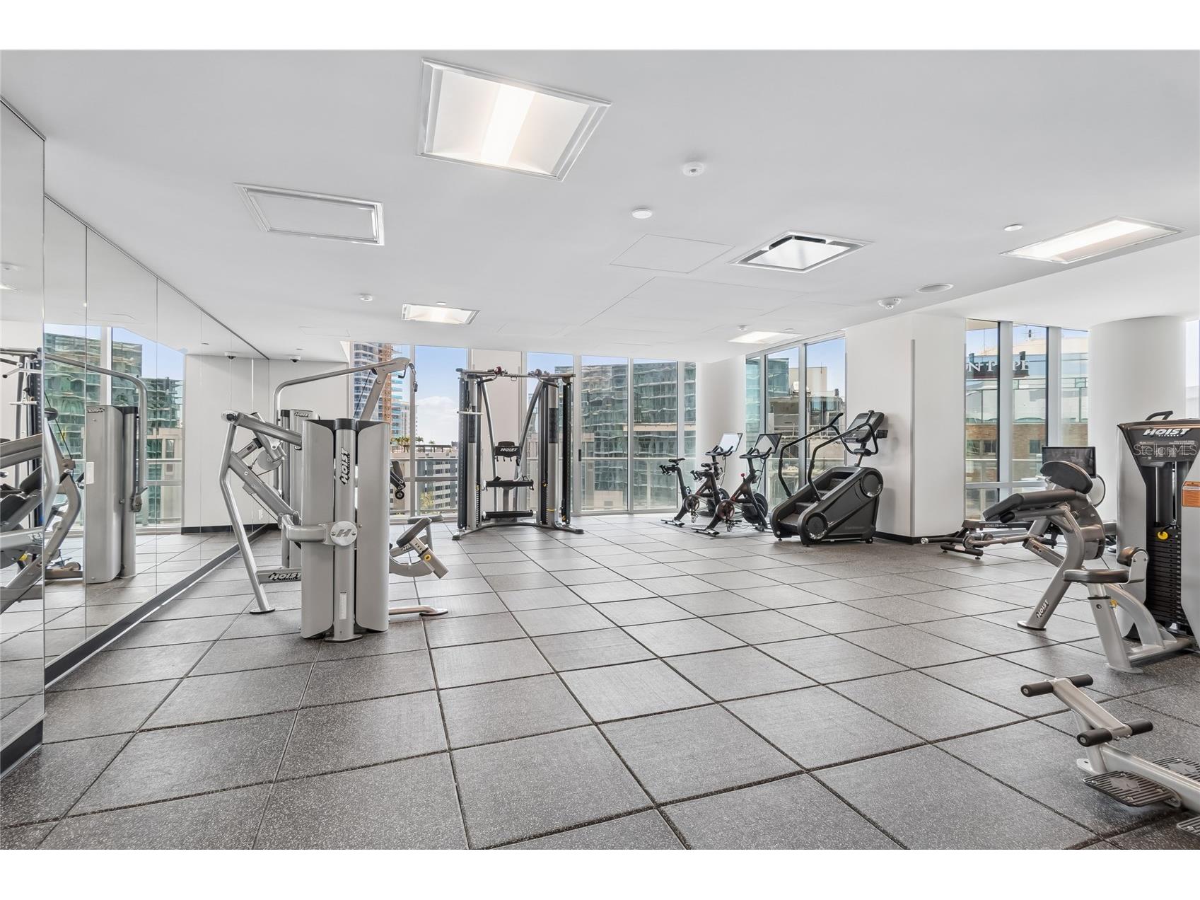400 Central Avenue #2505 Saint Petersburg FL 33701 TB8494657 image67