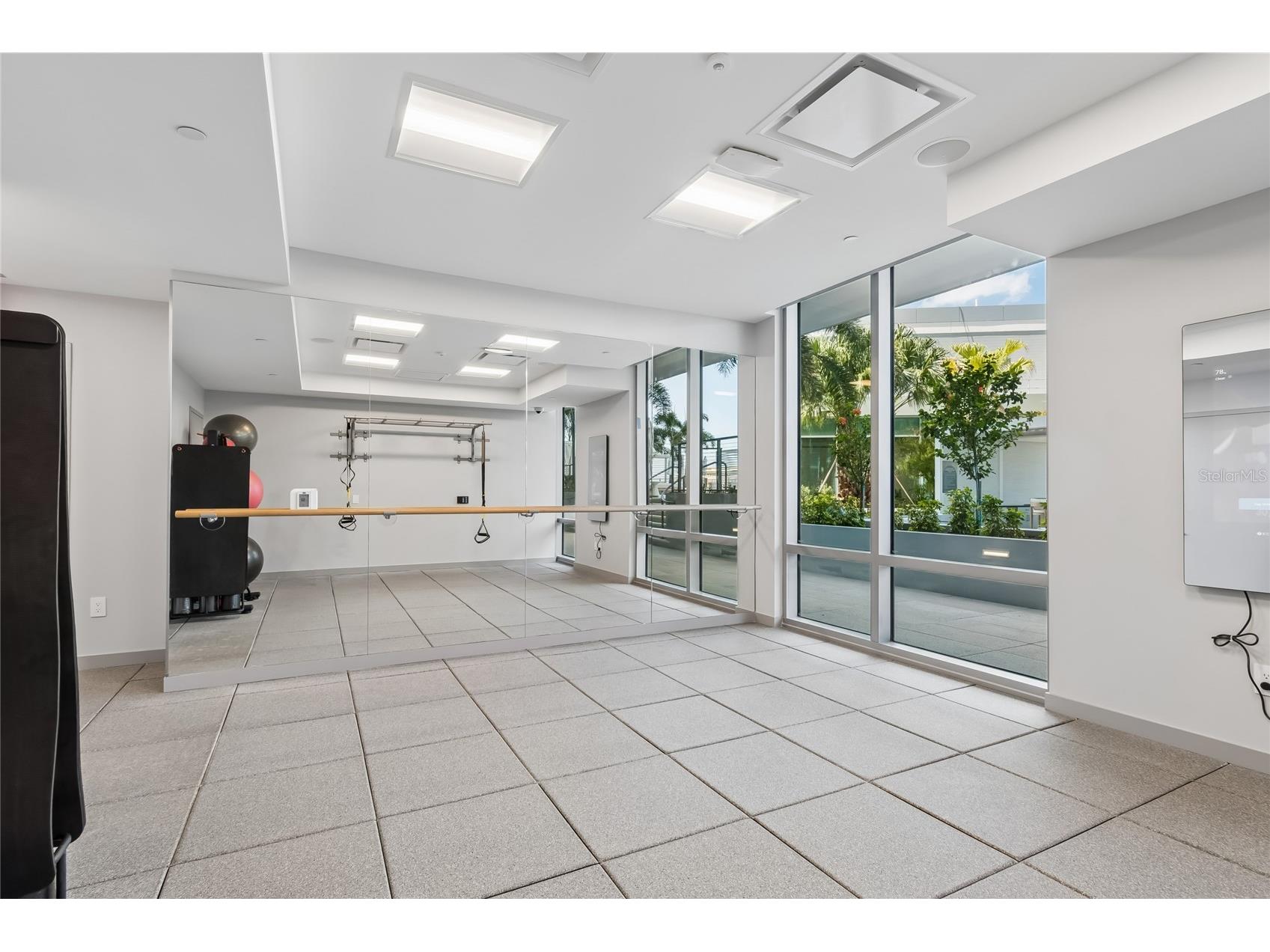 400 Central Avenue #2505 Saint Petersburg FL 33701 TB8494657 image73