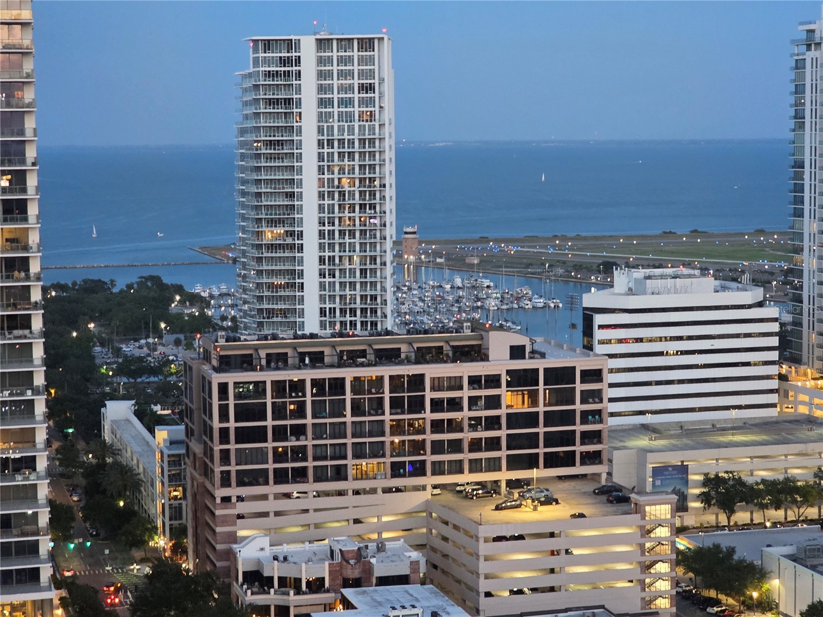 400 Central Avenue #2505 Saint Petersburg FL 33701 TB8494657 image96