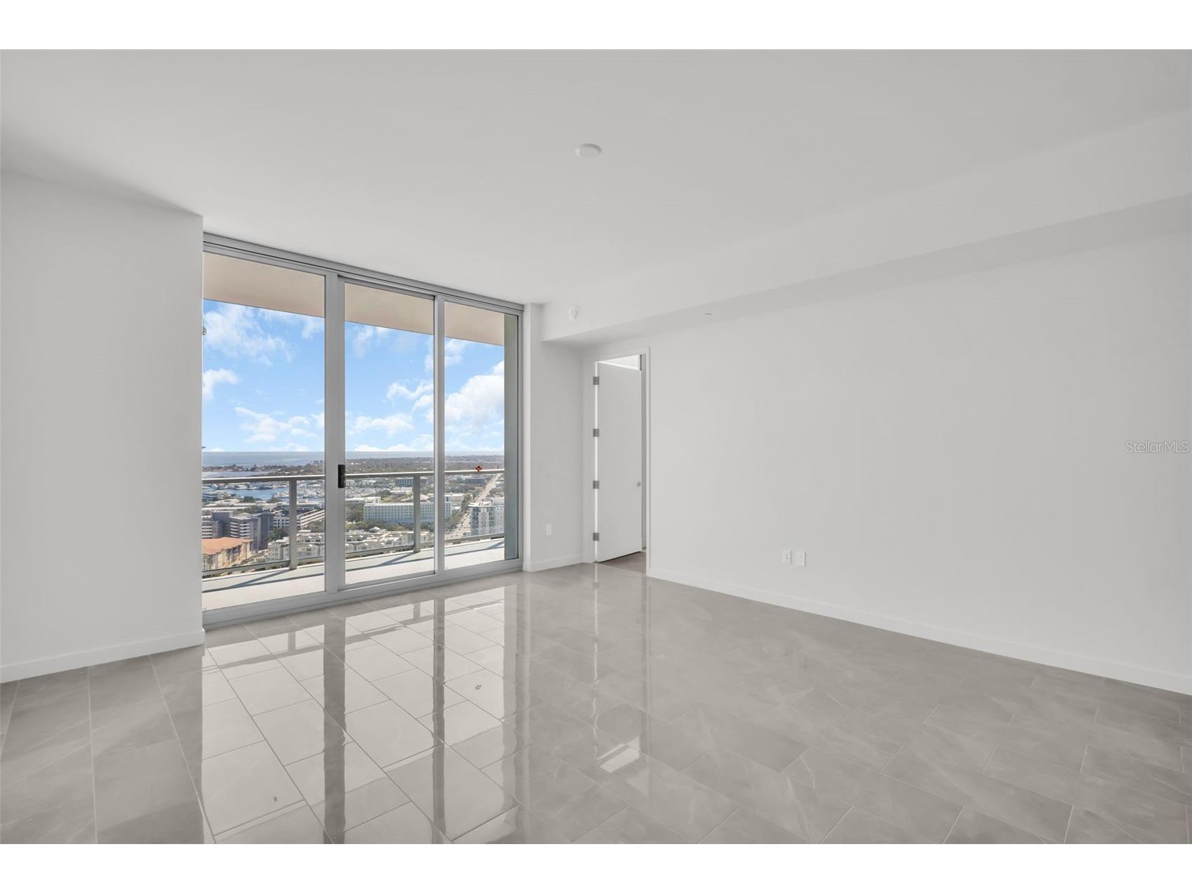 400 Central Avenue #2605 Saint Petersburg FL 33701 TB8478881 image10