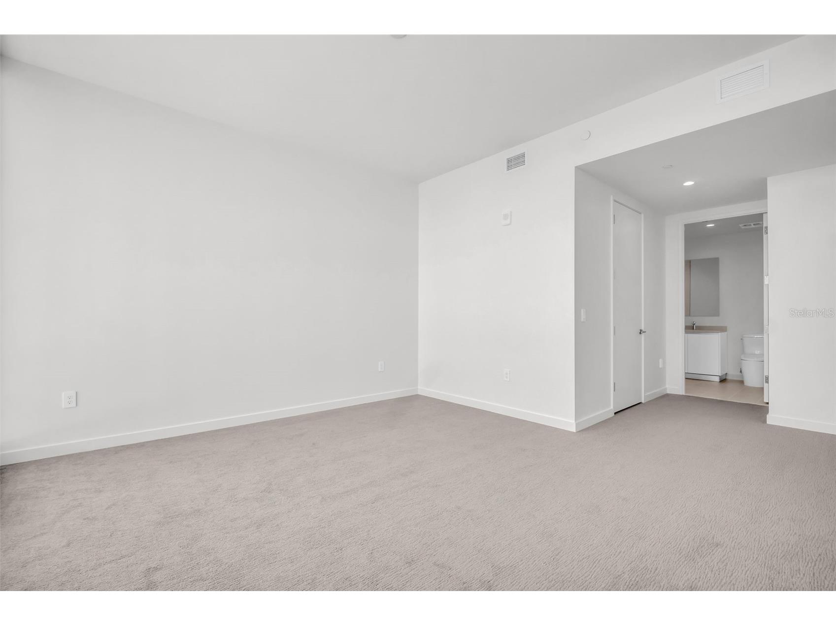 400 Central Avenue #2605 Saint Petersburg FL 33701 TB8478881 image30
