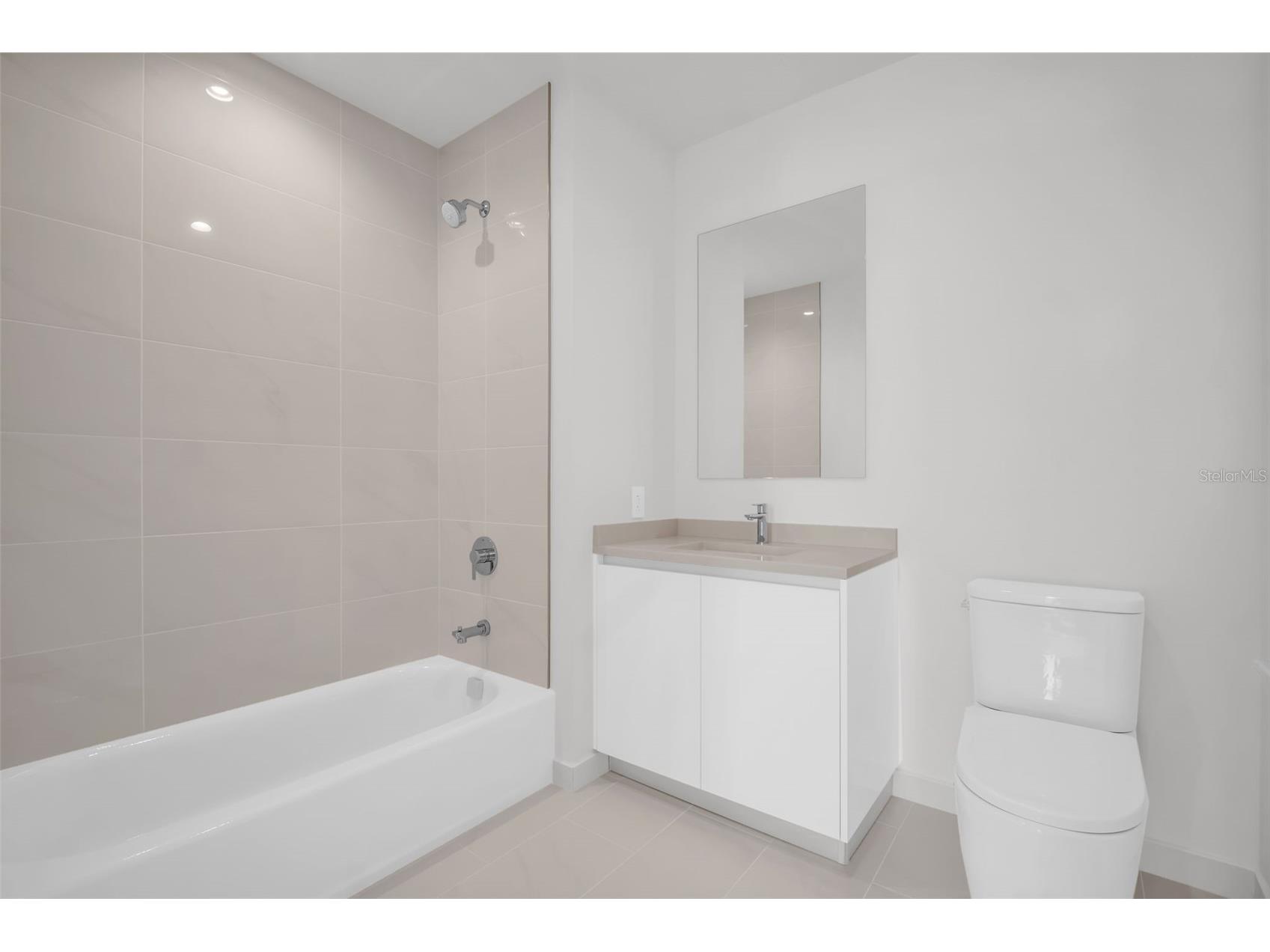 400 Central Avenue #2605 Saint Petersburg FL 33701 TB8478881 image36