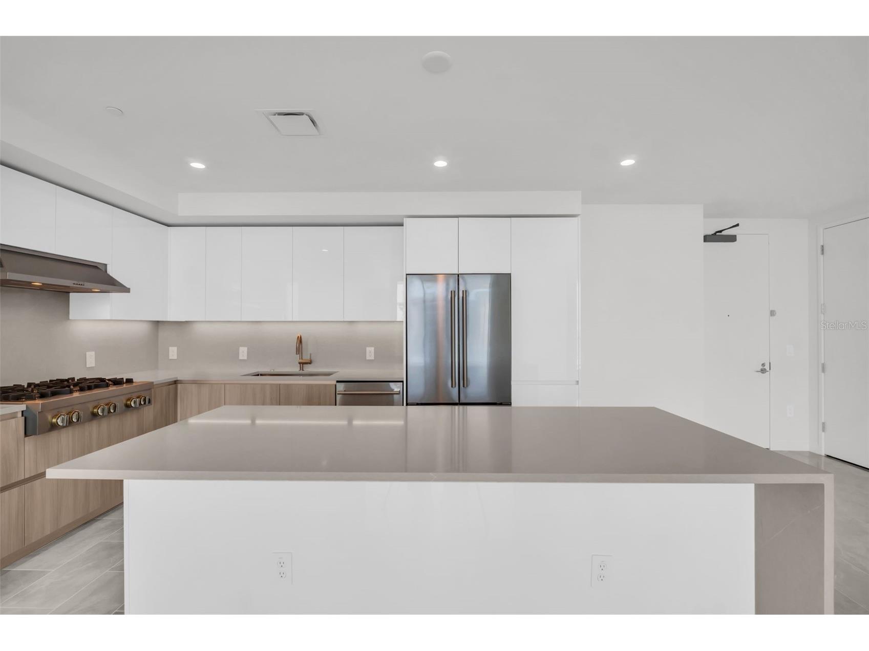 400 Central Avenue #2605 Saint Petersburg FL 33701 TB8478881 image4