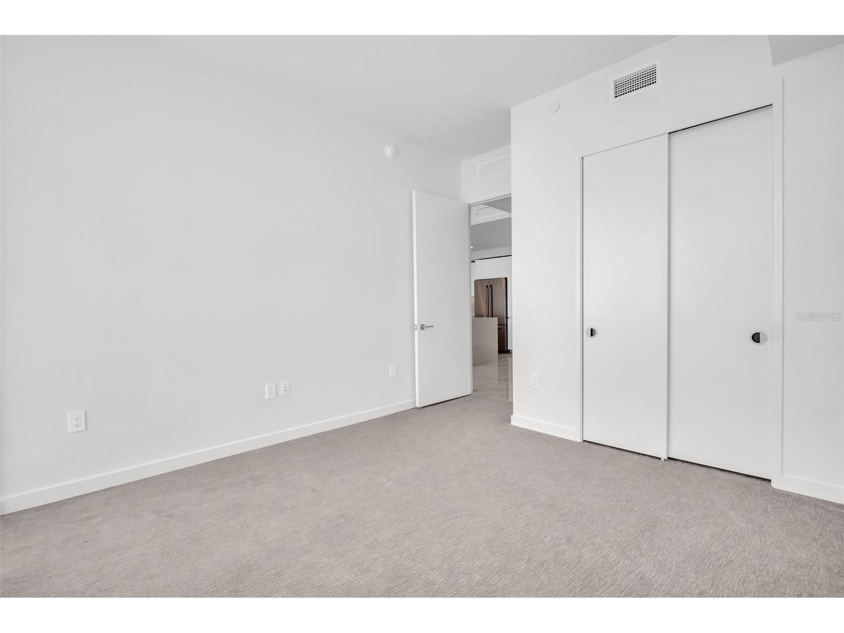 400 Central Avenue #2605 Saint Petersburg FL 33701 TB8478881 image40