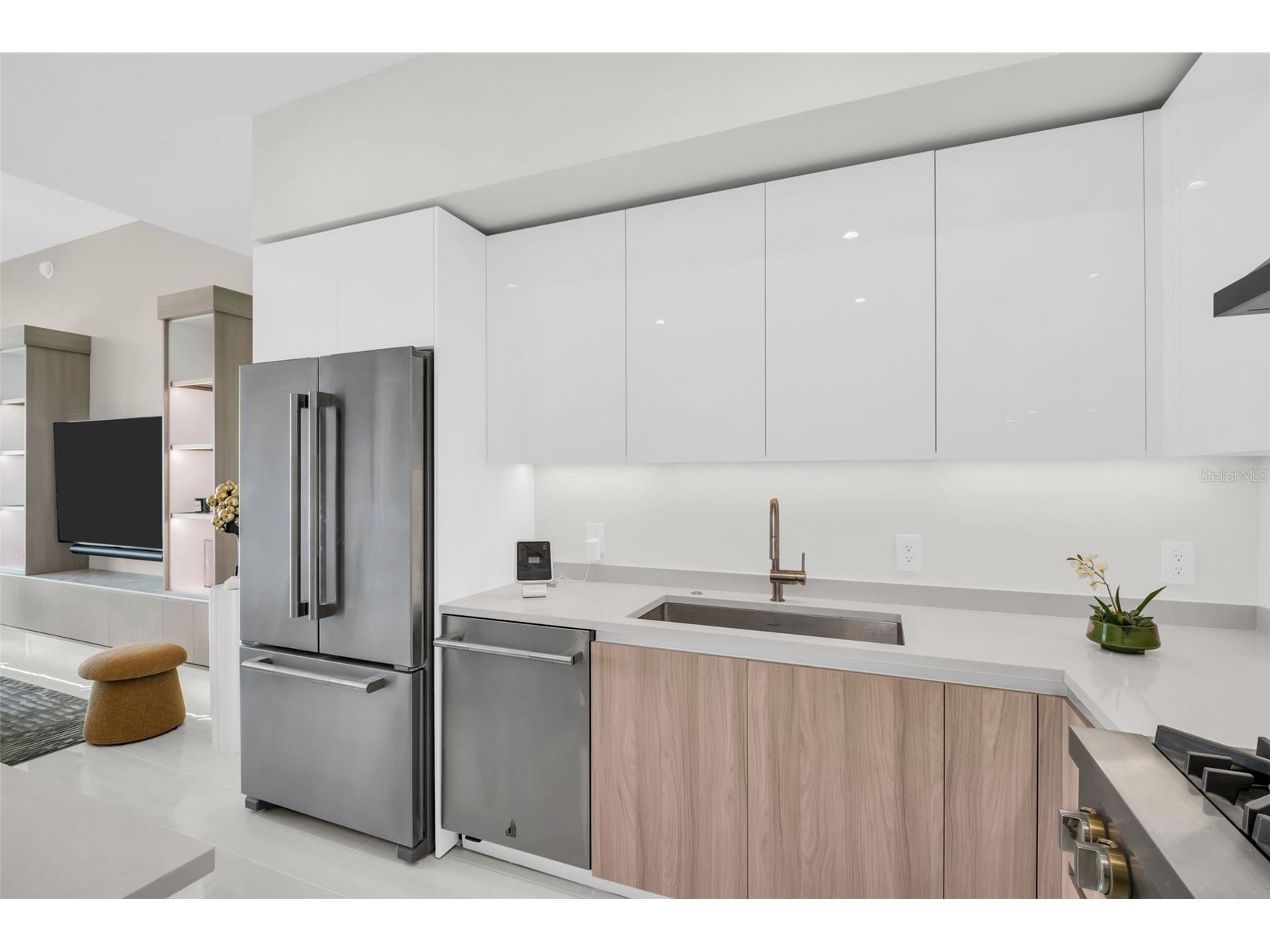 400 Central Avenue #2705 Saint Petersburg FL 33701 - Mirror Lake TB8517369 image3