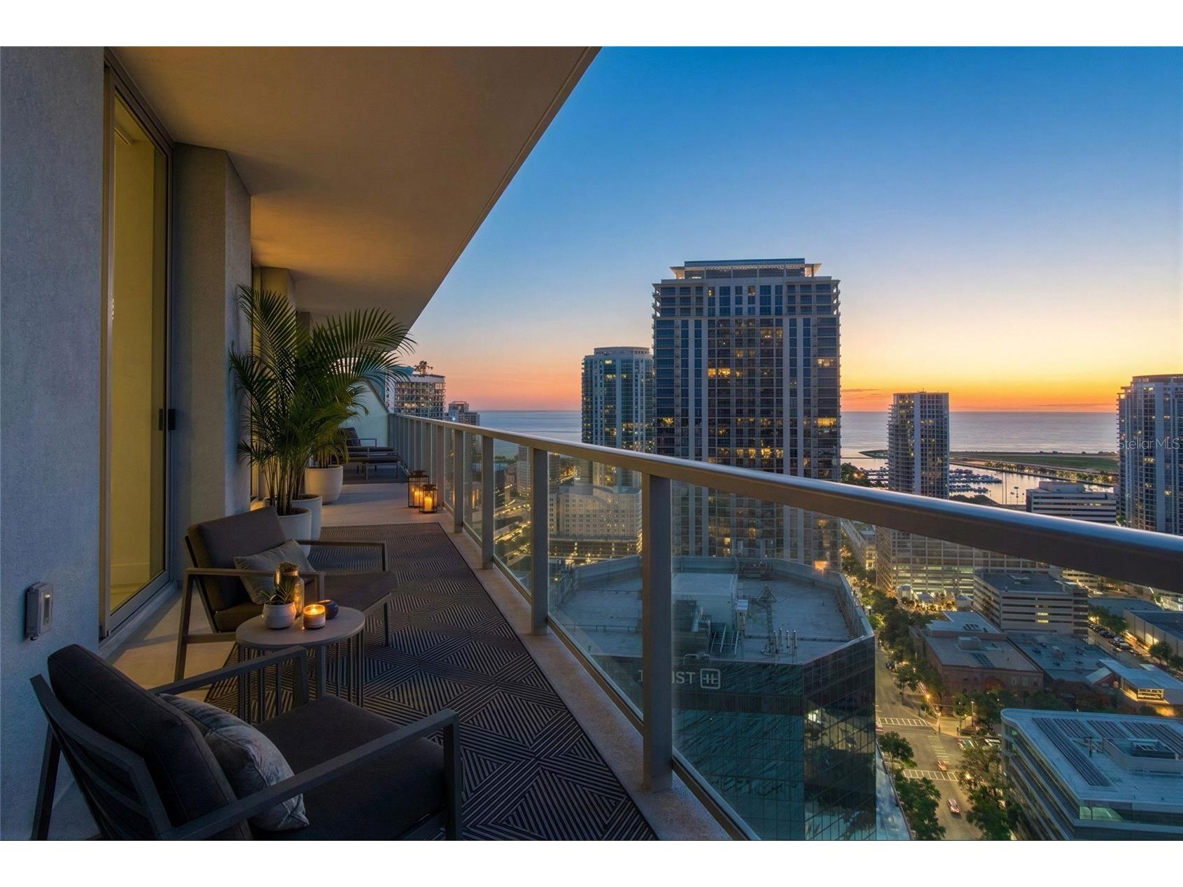 400 Central Avenue #2906 Saint Petersburg FL 33701 TB8486884 image1