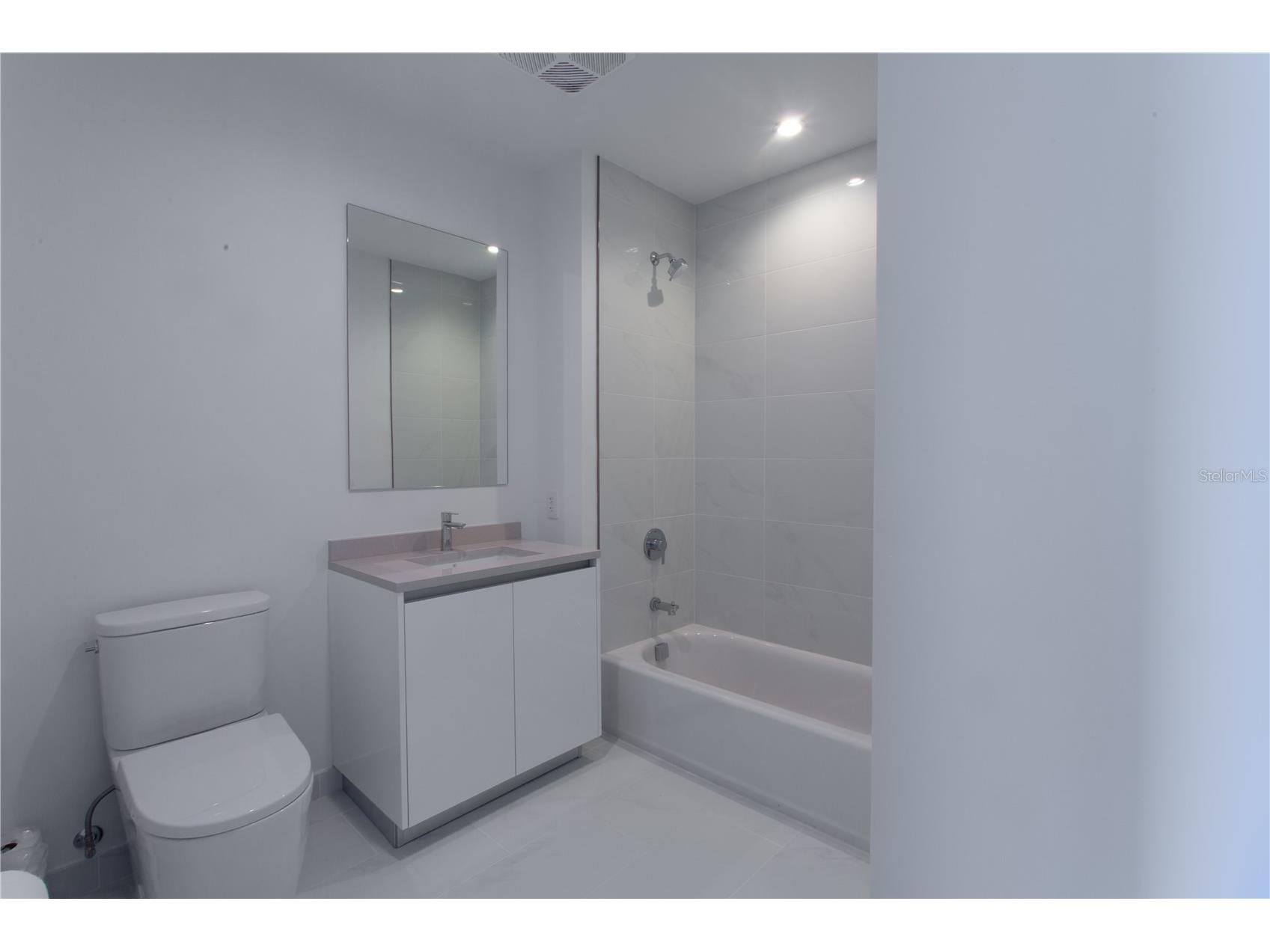 400 Central Avenue #2906 Saint Petersburg FL 33701 TB8486884 image36