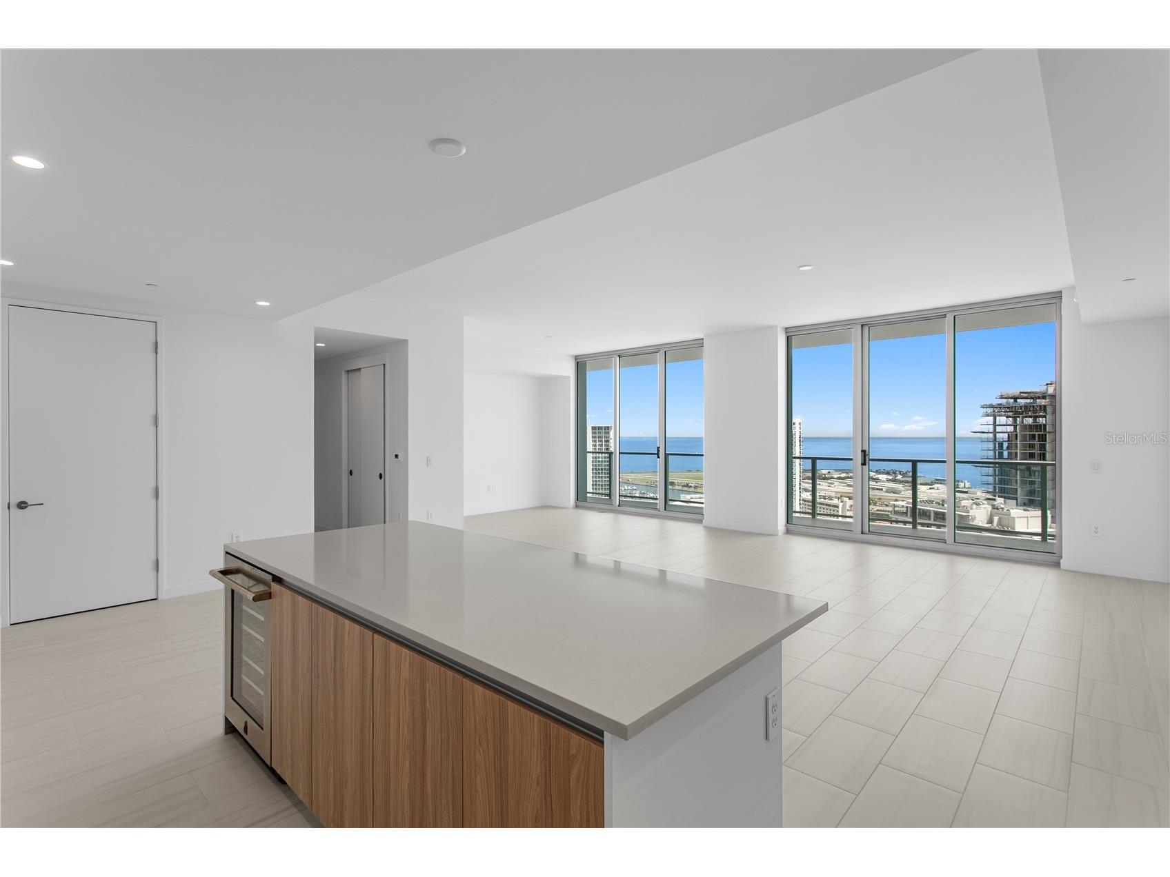 400 Central Avenue #3005 Saint Petersburg FL 33701 - TAMPA BAY AND GULF TB8495793 image17