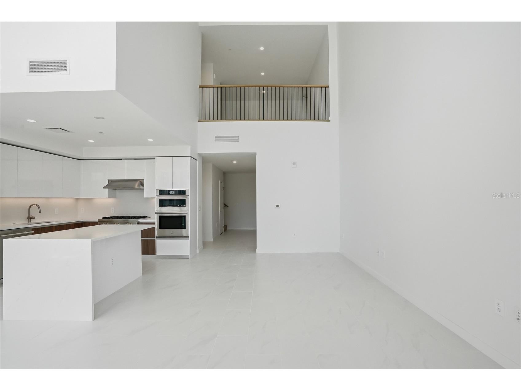 400 Central Avenue #301 Saint Petersburg FL 33701 TB8493576 image12