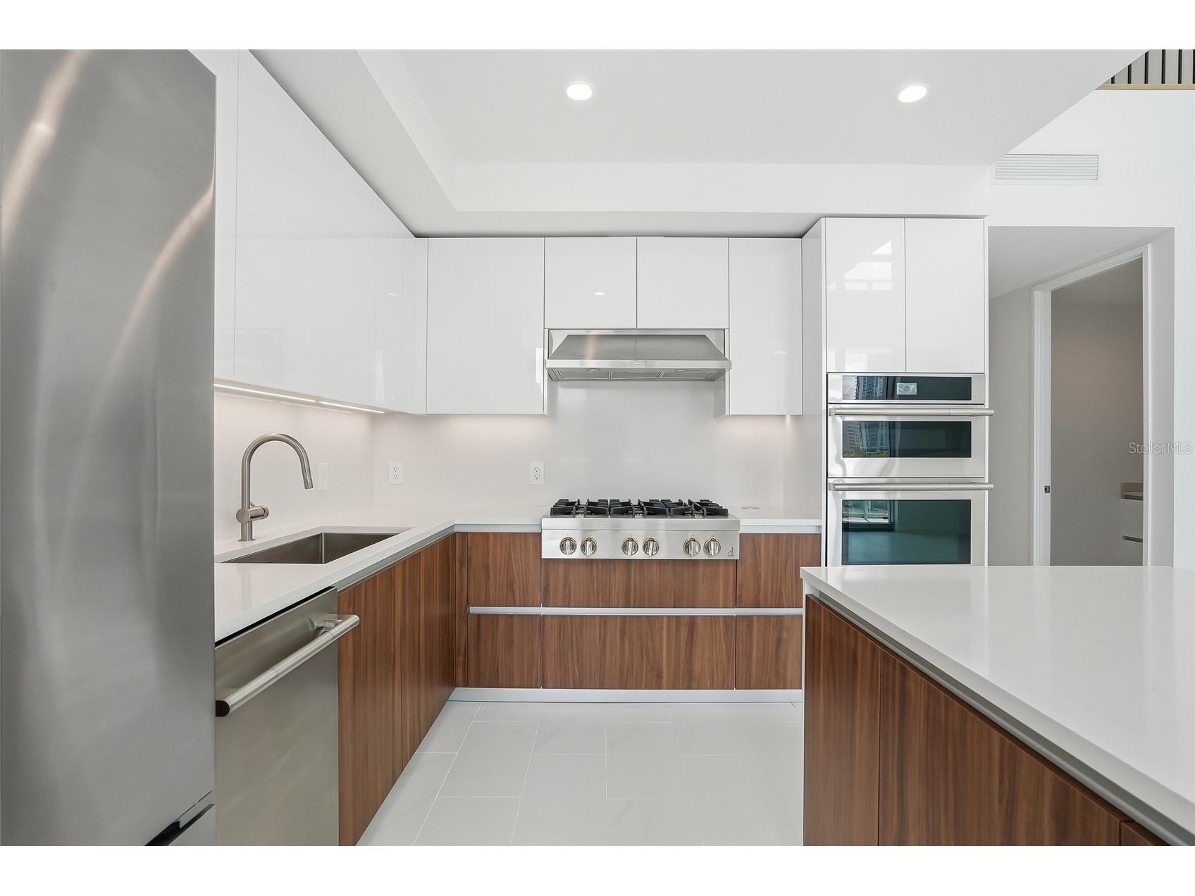 400 Central Avenue #301 Saint Petersburg FL 33701 TB8493576 image14