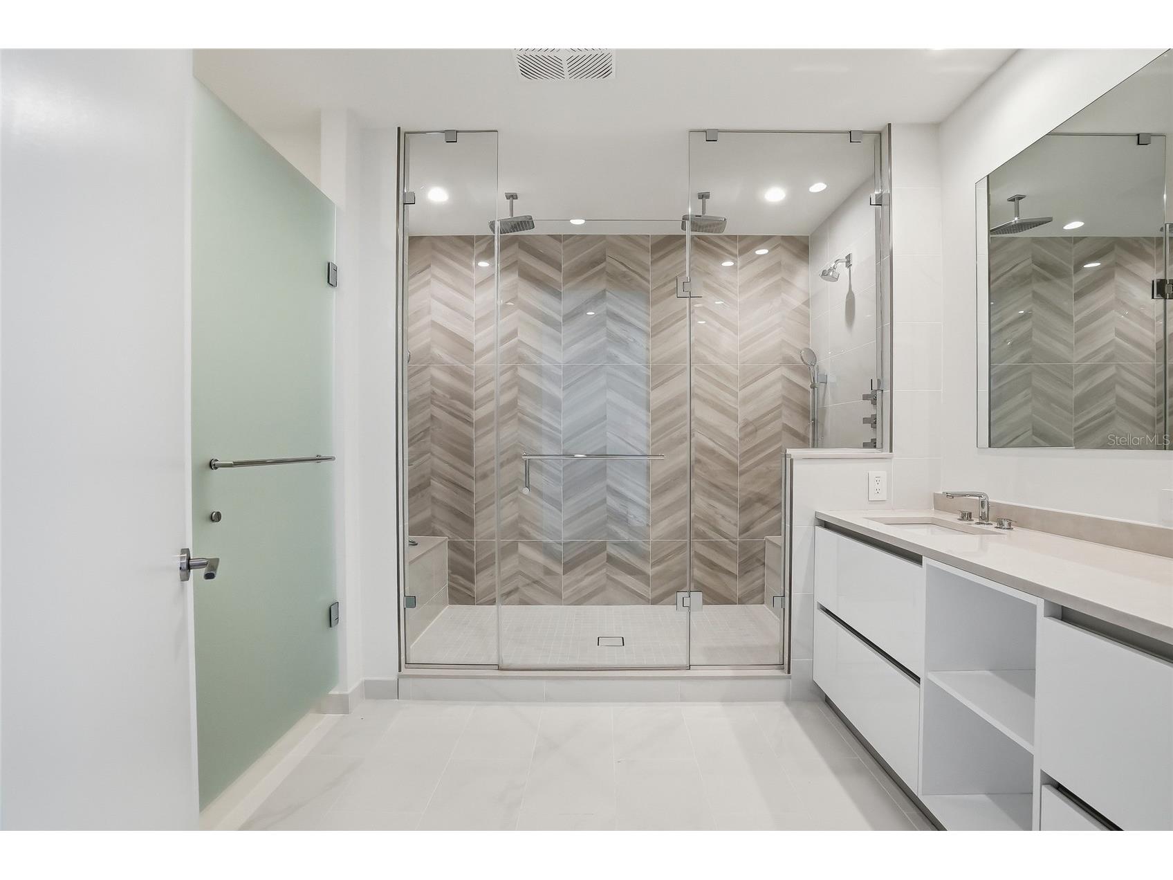 400 Central Avenue #301 Saint Petersburg FL 33701 TB8493576 image26