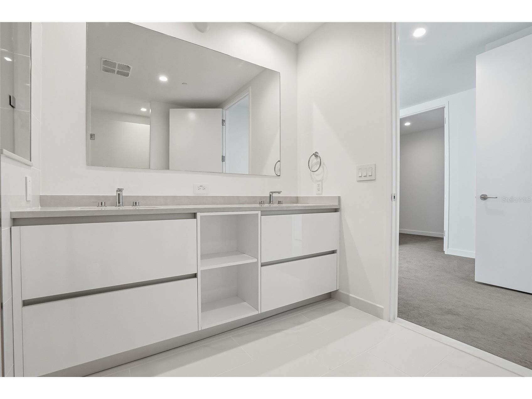 400 Central Avenue #301 Saint Petersburg FL 33701 TB8493576 image27