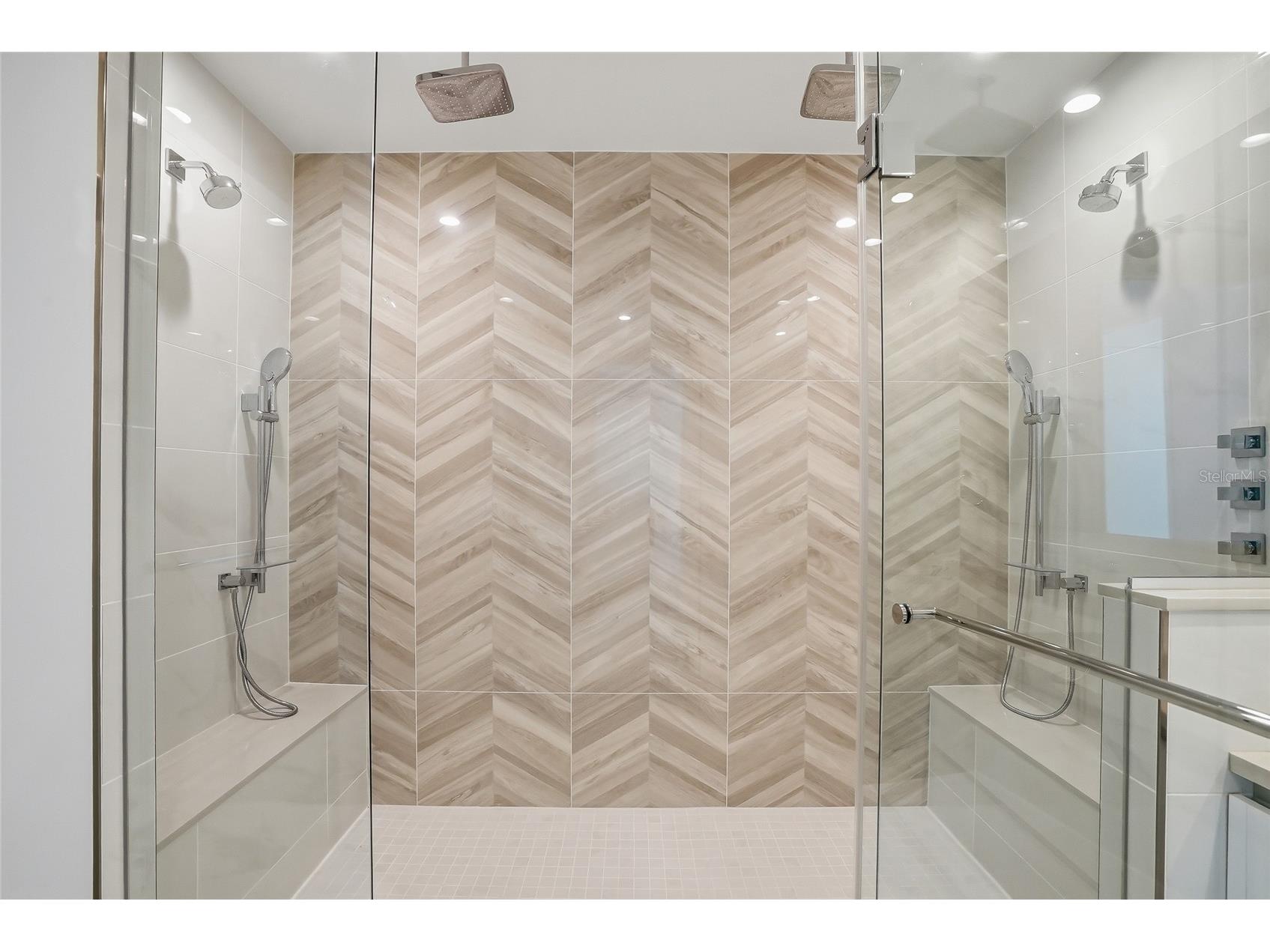 400 Central Avenue #301 Saint Petersburg FL 33701 TB8493576 image28