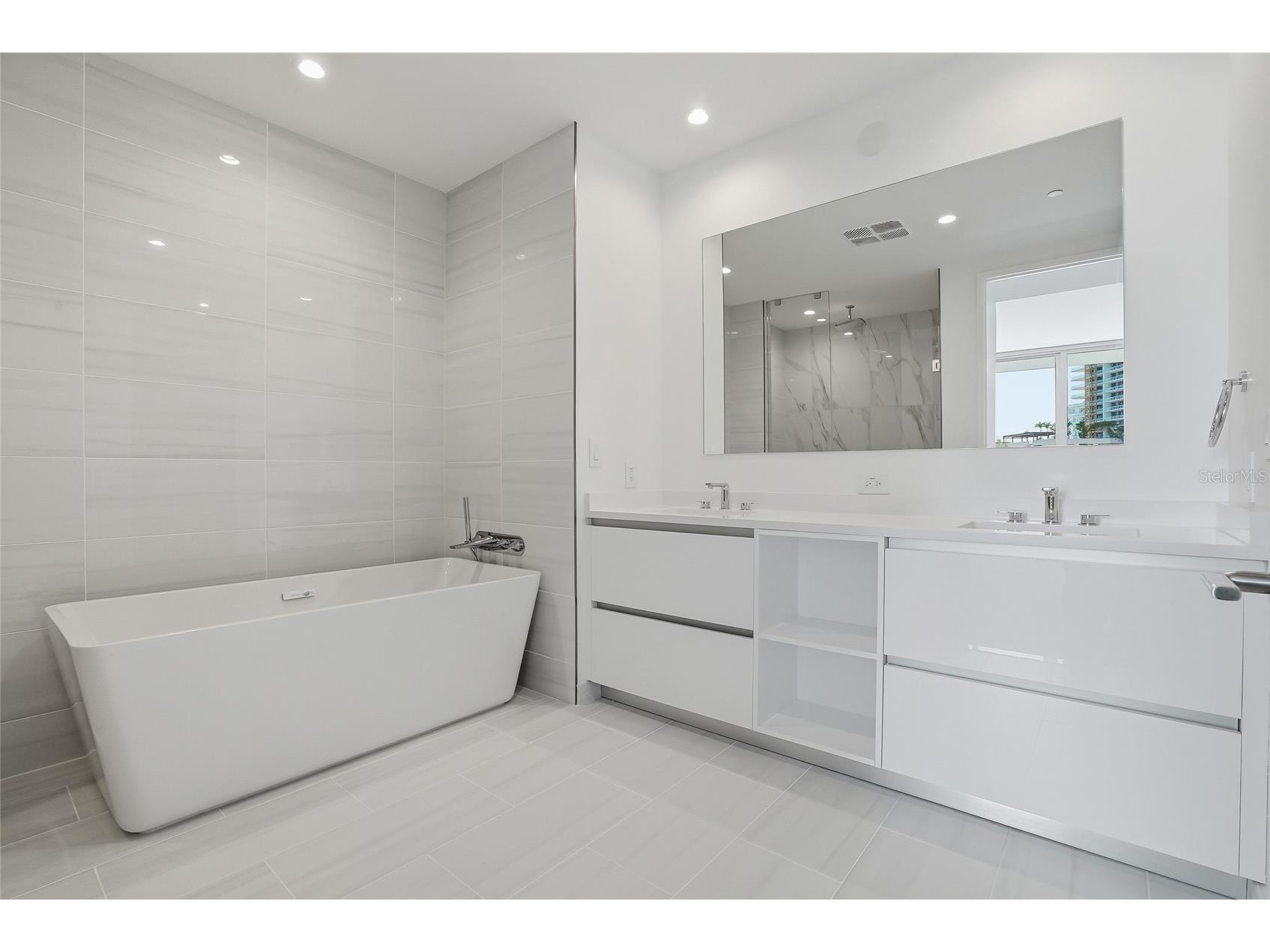 400 Central Avenue #303 Saint Petersburg FL 33701 TB8487690 image20
