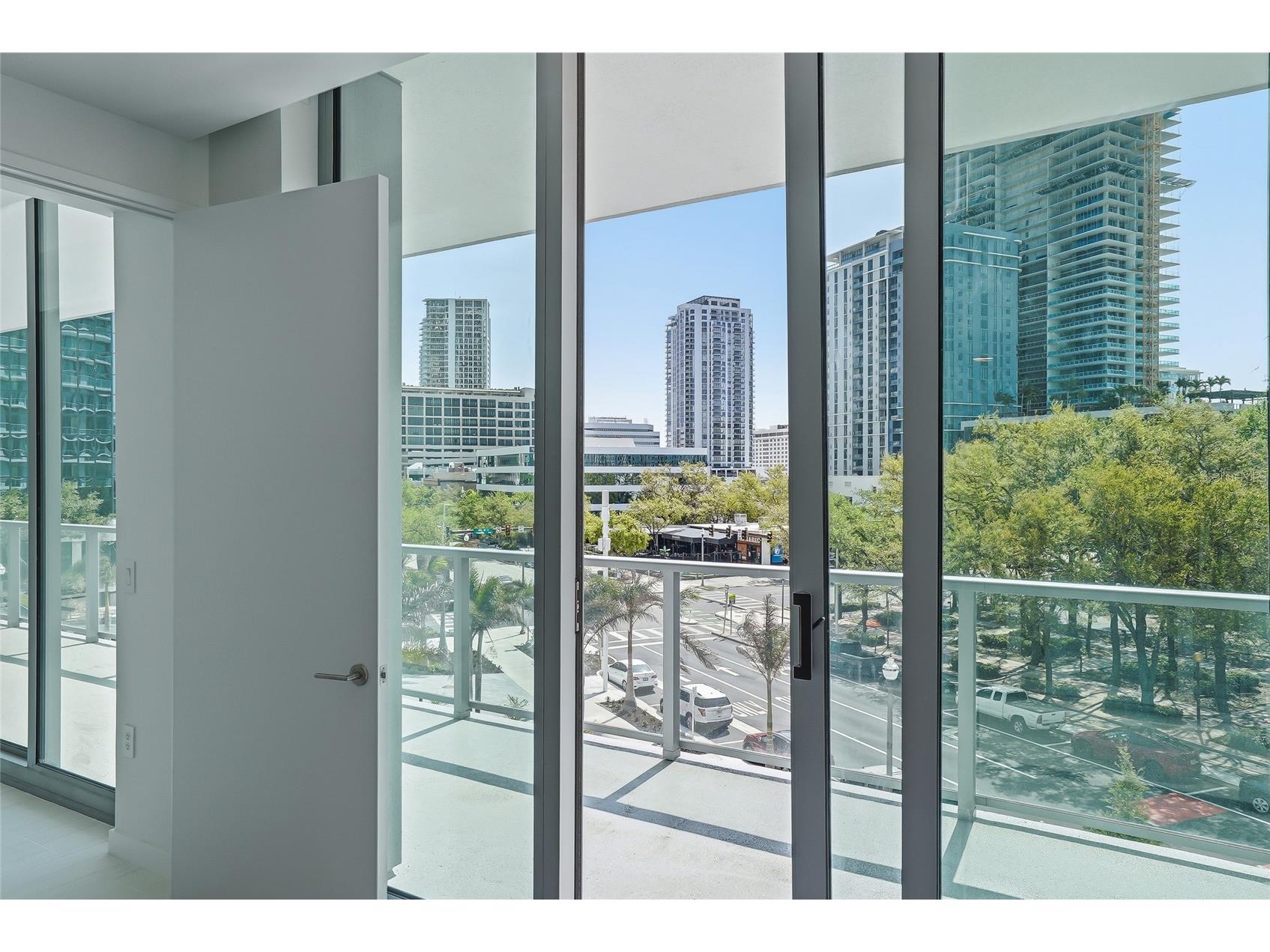 400 Central Avenue #303 Saint Petersburg FL 33701 TB8487690 image24