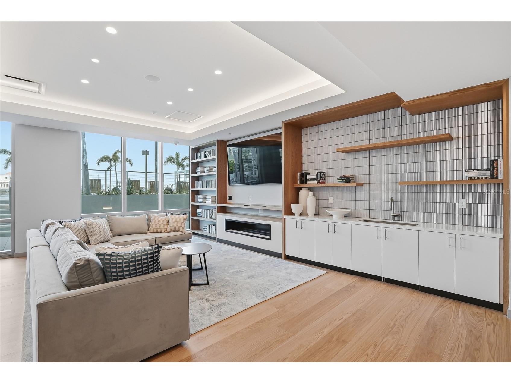 400 Central Avenue #303 Saint Petersburg FL 33701 TB8487690 image47