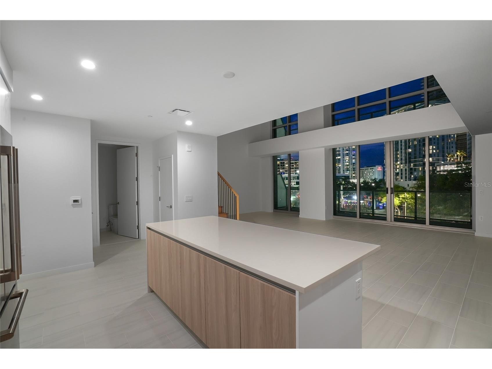 400 Central Avenue #303 Saint Petersburg FL 33701 TB8487690 image64