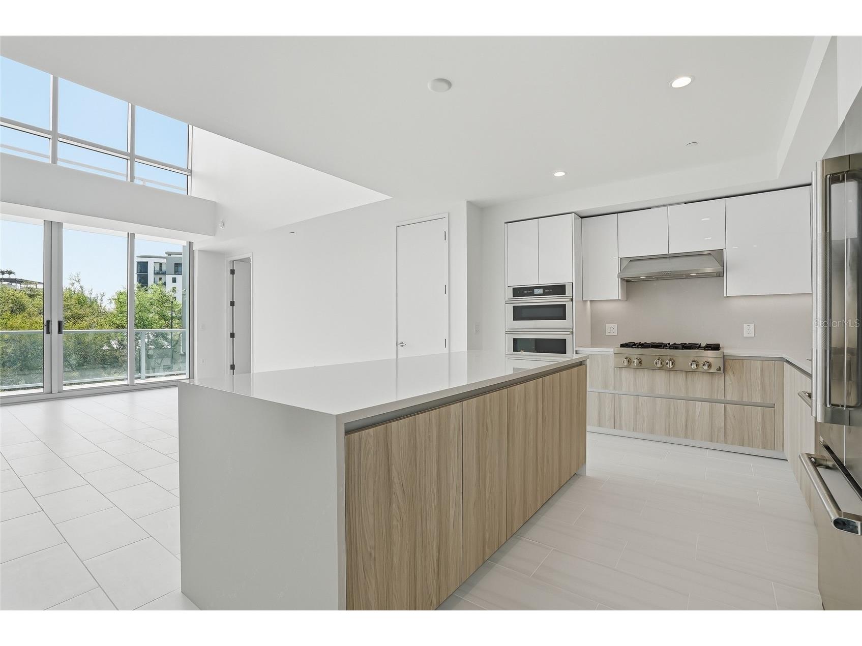 400 Central Avenue #303 Saint Petersburg FL 33701 TB8487690 image9