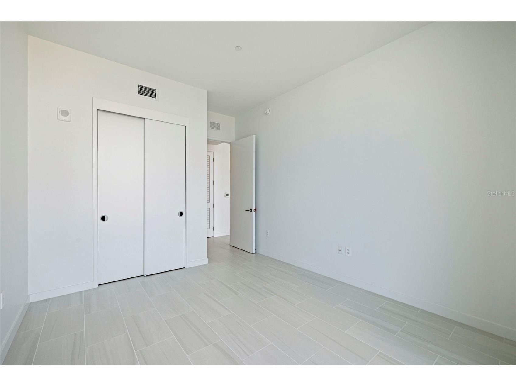 400 Central Avenue #3906 Saint Petersburg FL 33701 TB8510798 image34