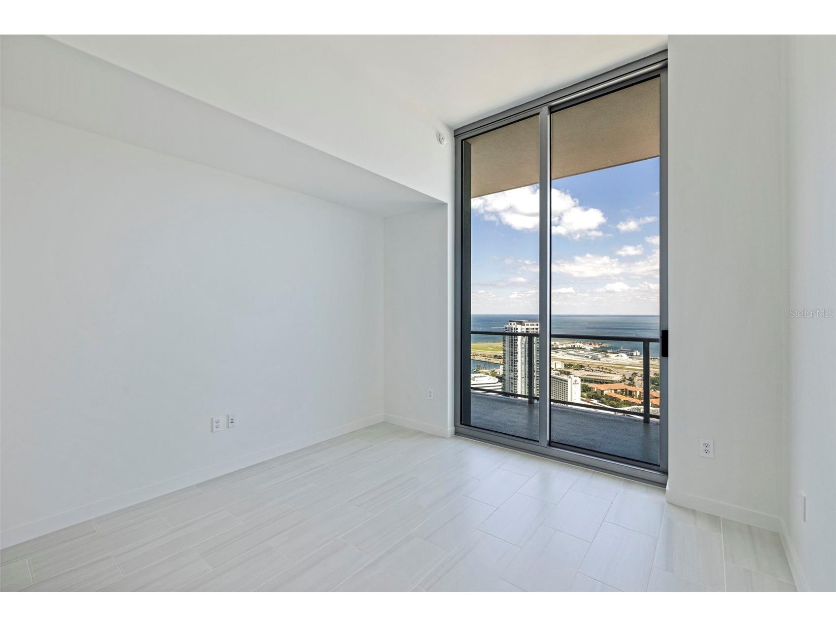 400 Central Avenue #3906 Saint Petersburg FL 33701 TB8510798 image38