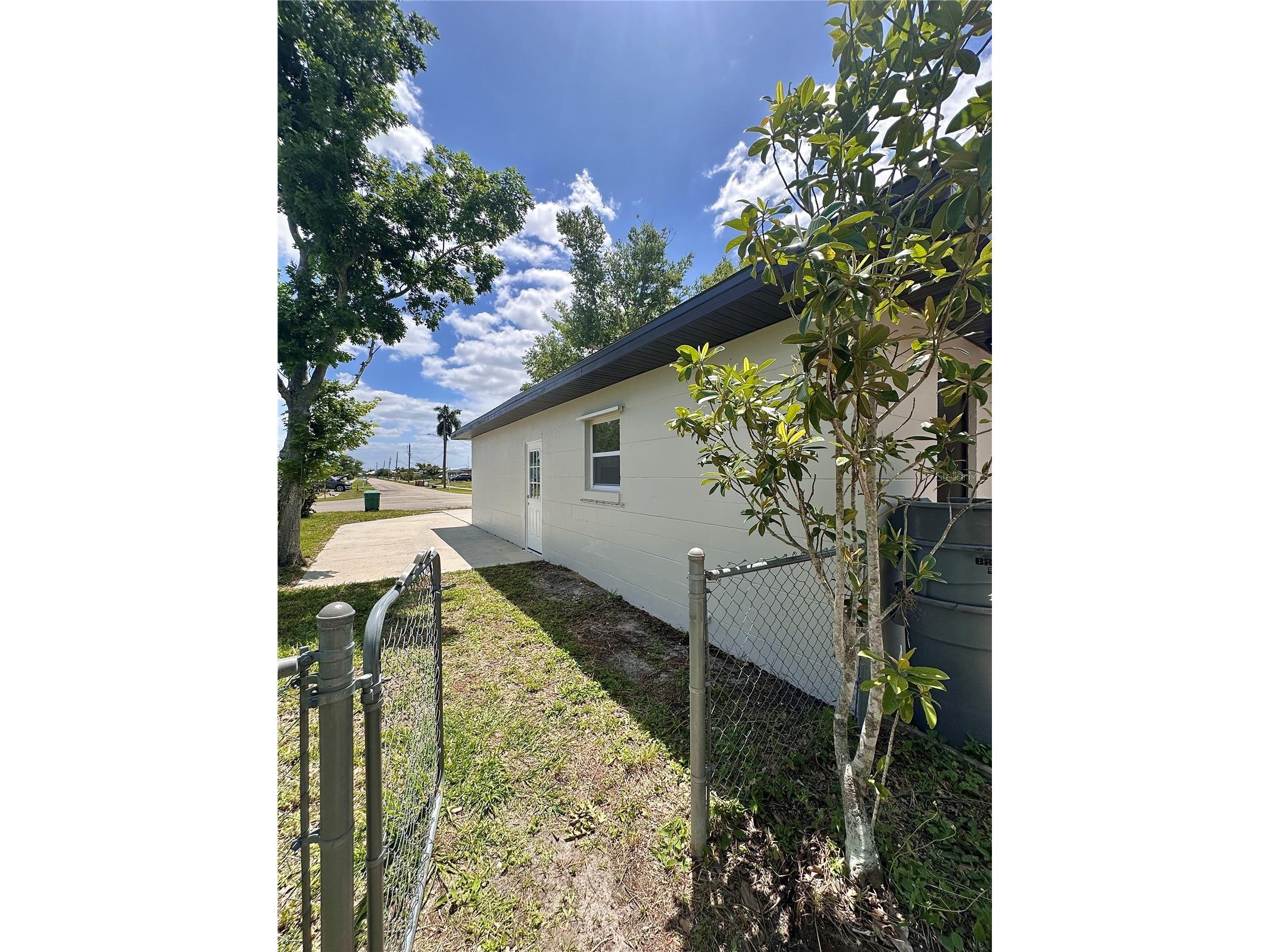 400 Dalton Boulevard Port Charlotte FL 33952 A4690952 image18