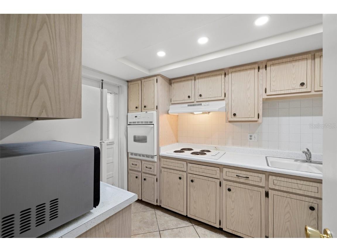 400 Glennes Lane #206 Dunedin FL 34698 TB8443811 image9