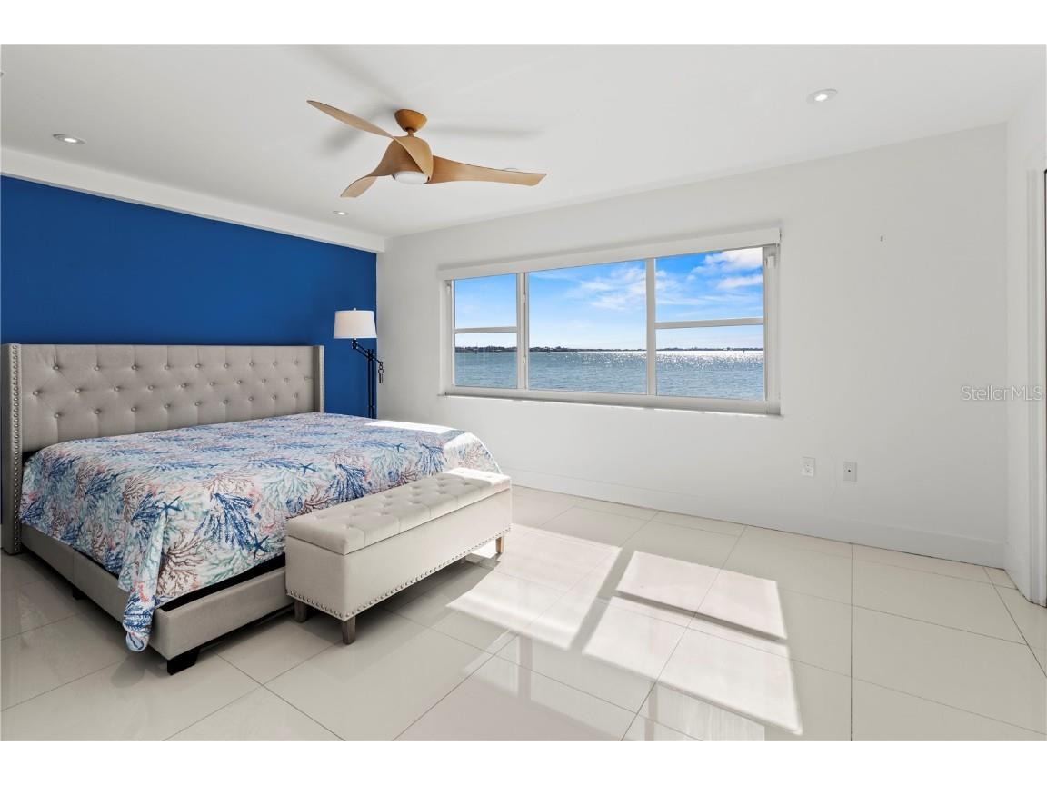 400 Golden Gate Point #11 Sarasota FL 34236 - SARASOTA BAY A4671447 image15