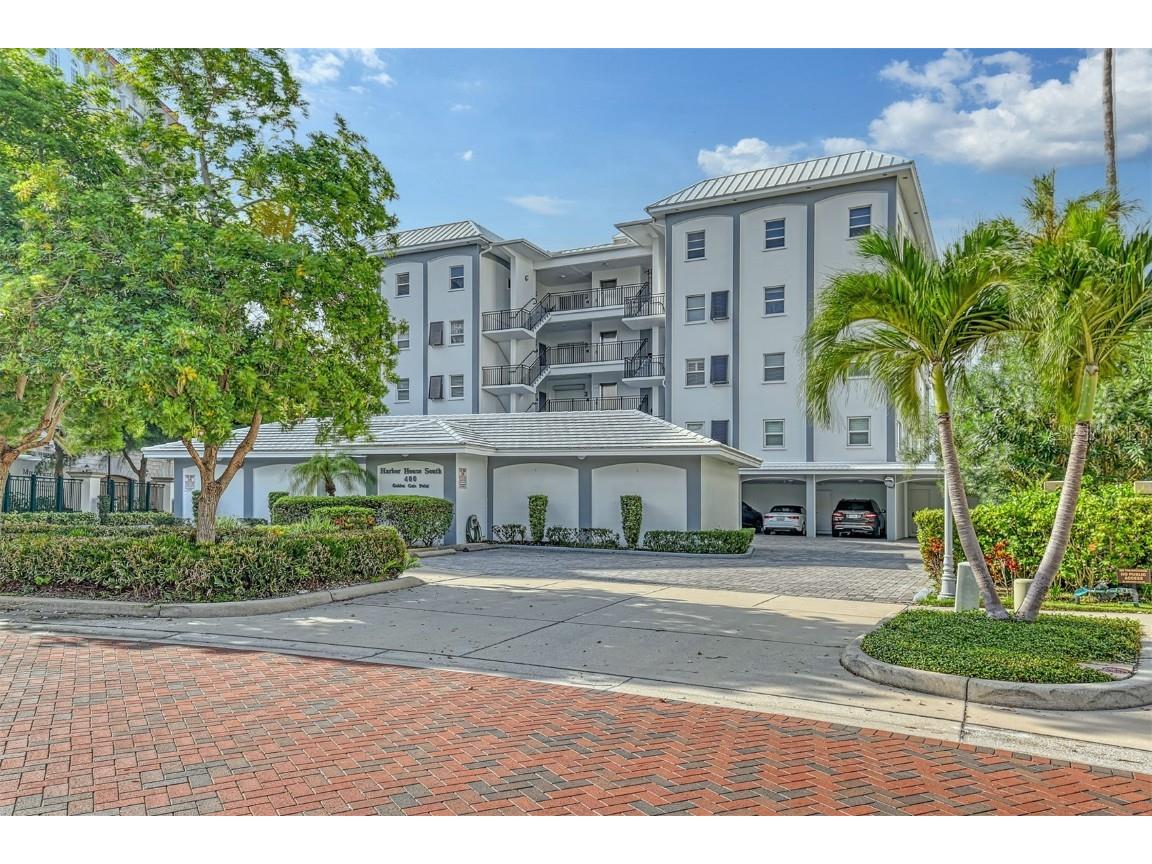 400 Golden Gate Point #21 Sarasota FL 34236 - SARASOTA BAY A4562427 image1