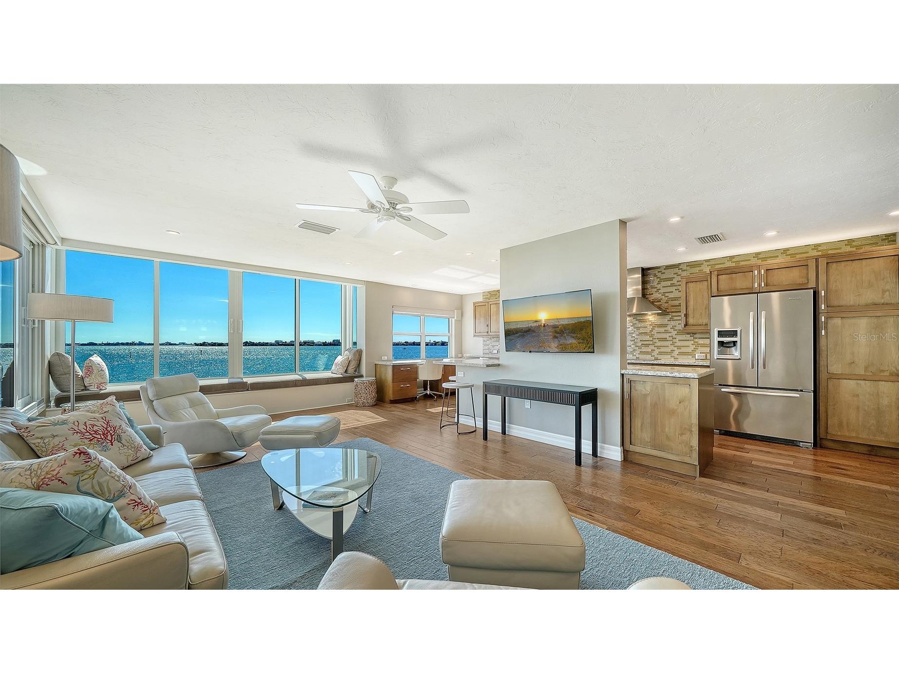 400 Golden Gate Point #31 Sarasota FL 34236 A4658356 image10