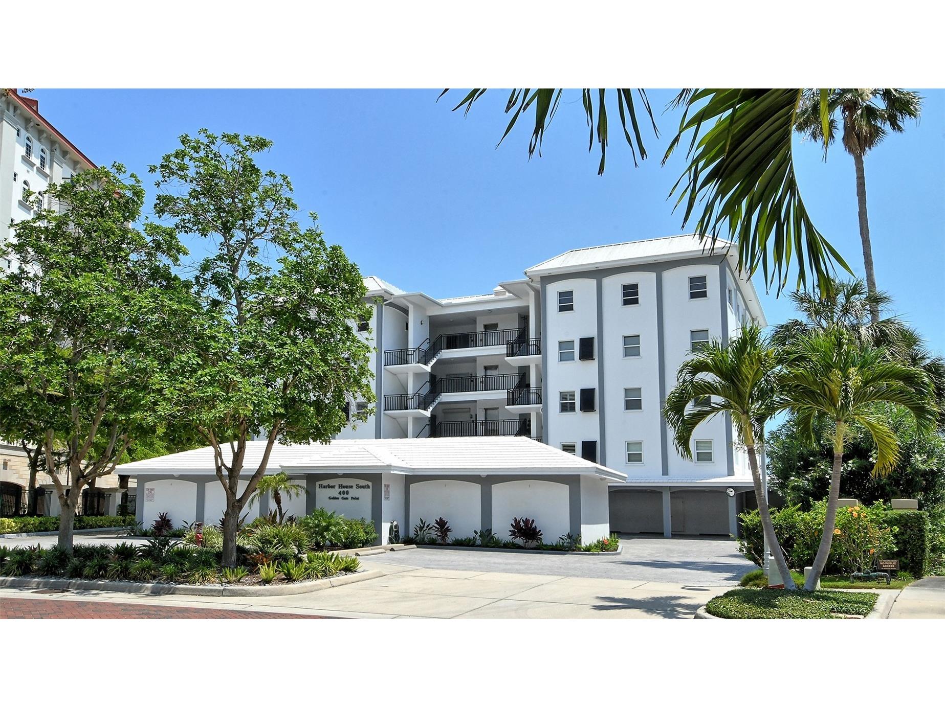 400 Golden Gate Point #31 Sarasota FL 34236 A4658356 image2