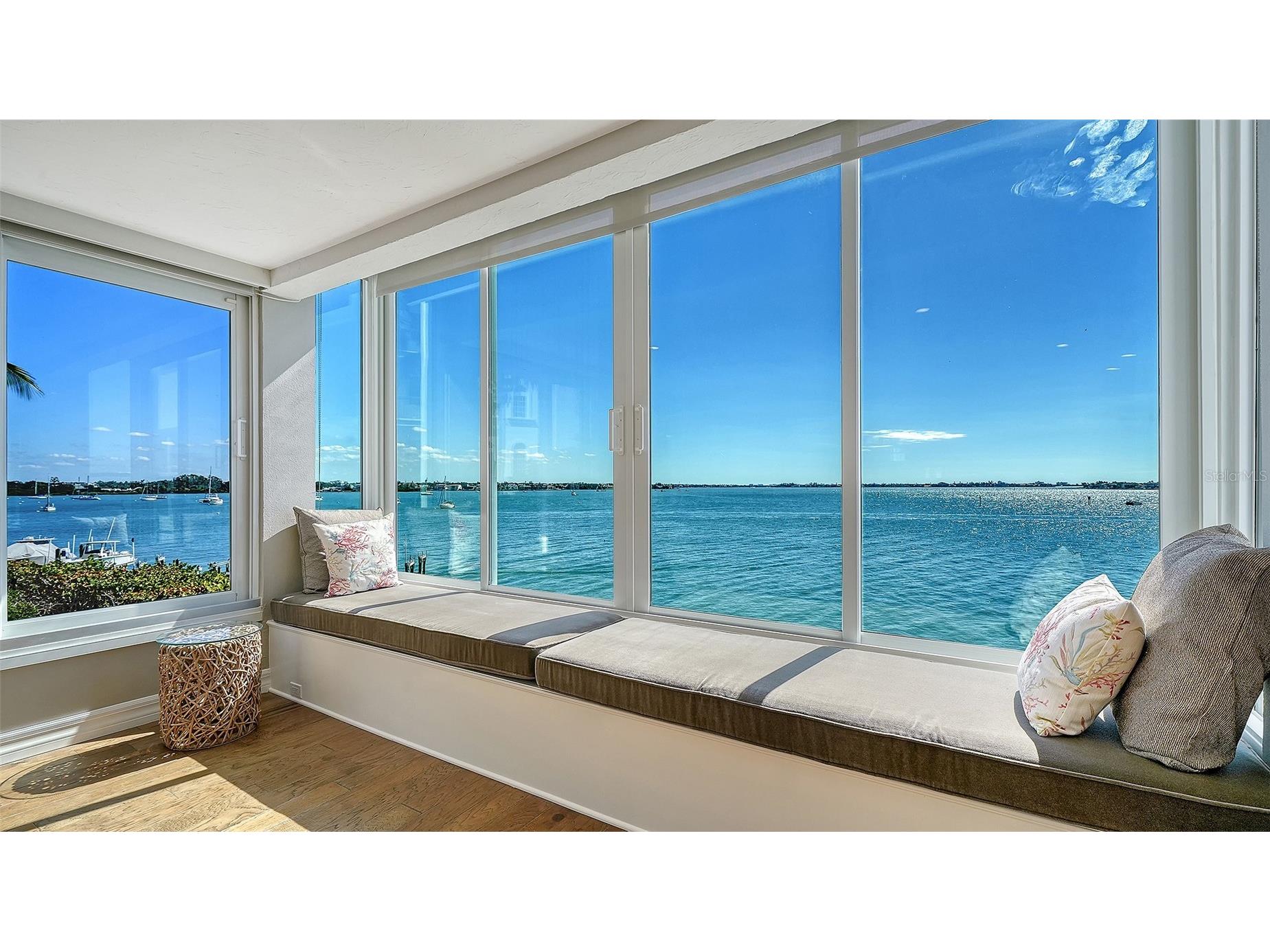 400 Golden Gate Point #31 Sarasota FL 34236 A4658356 image3