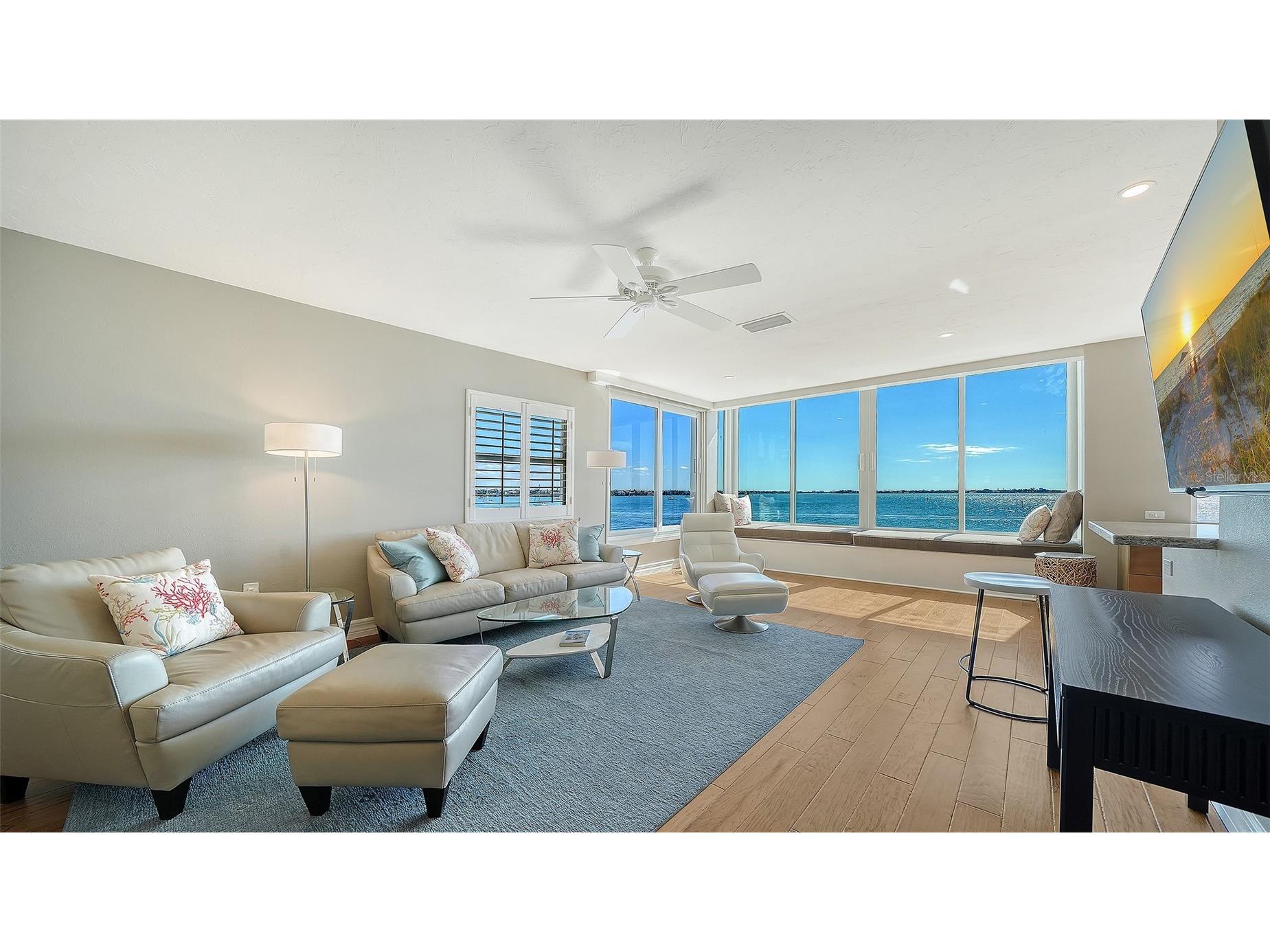 400 Golden Gate Point #31 Sarasota FL 34236 A4658356 image6